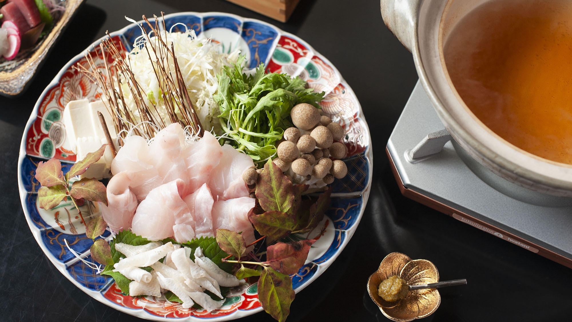 【早割30】旬の恵みが織りなす料理と地酒を堪能する古民家旅＜夕朝食付き＞