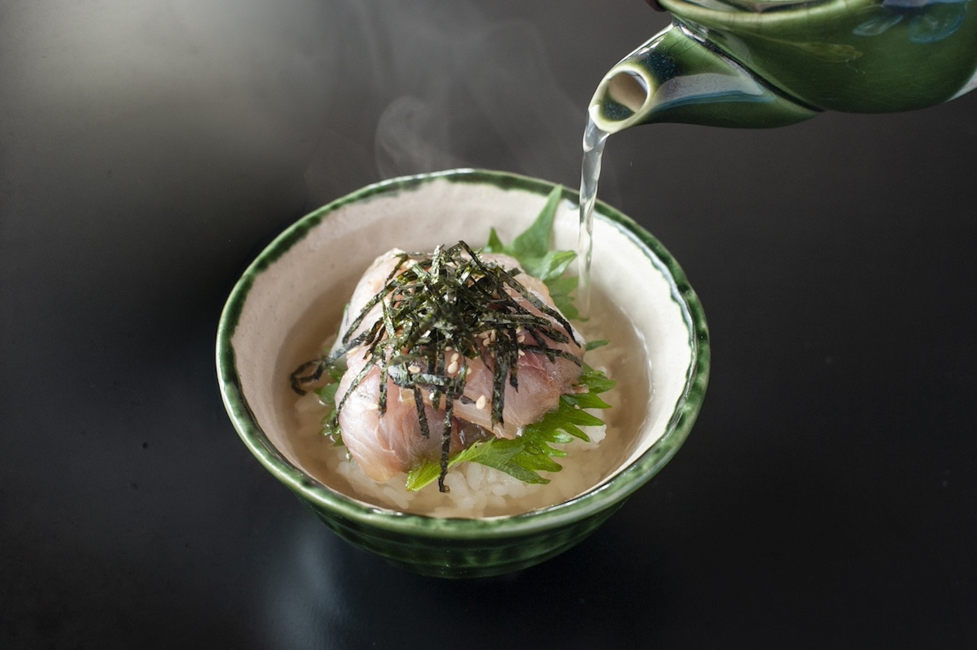 【直前割15％OFF・2食付き】”日本酒発祥の地”歴史ある元酒蔵で味わう会席料理＜夕朝食付き＞