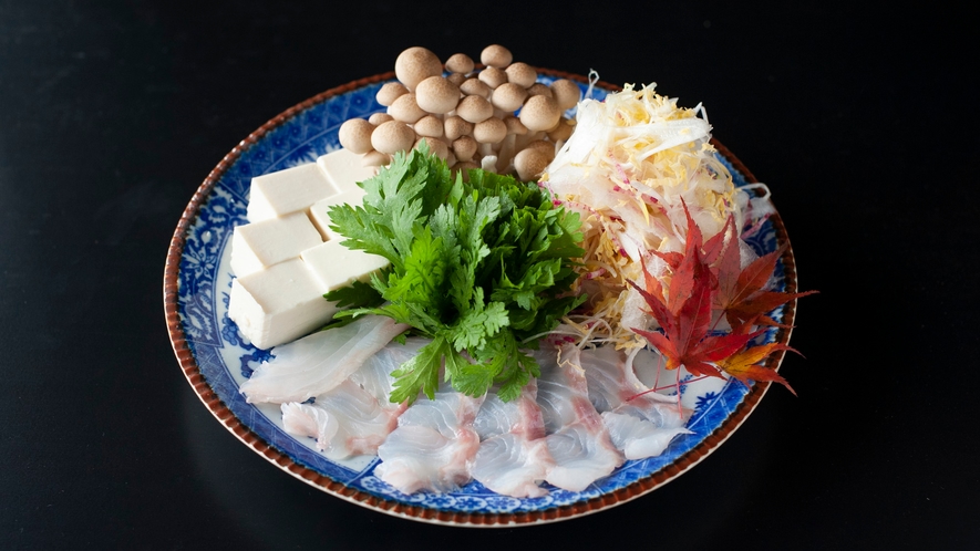 【お食事】日本海や宍道湖の魚介など、出雲地方をはじめ県内産の旬の恵みを滋味あふれるお料理