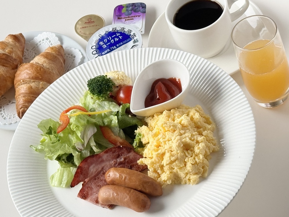 【温泉・朝食付】ビジネス利用歓迎！風光明媚なゴルフ場併設のクラブハウスのロッジに滞在