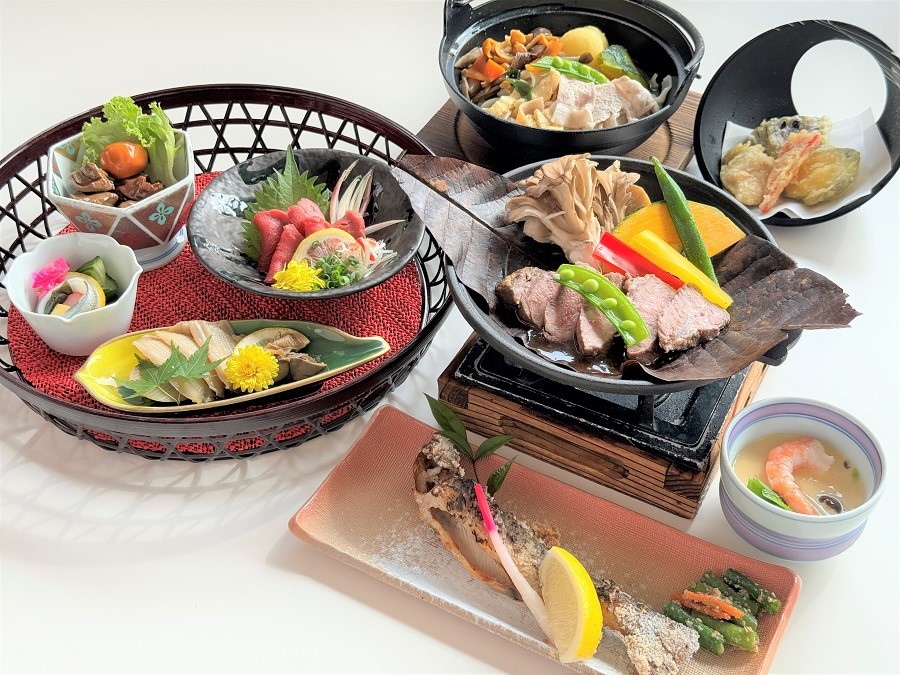 【山梨ごちそう花籠膳】山梨の郷土食、名物をお召し上がりください