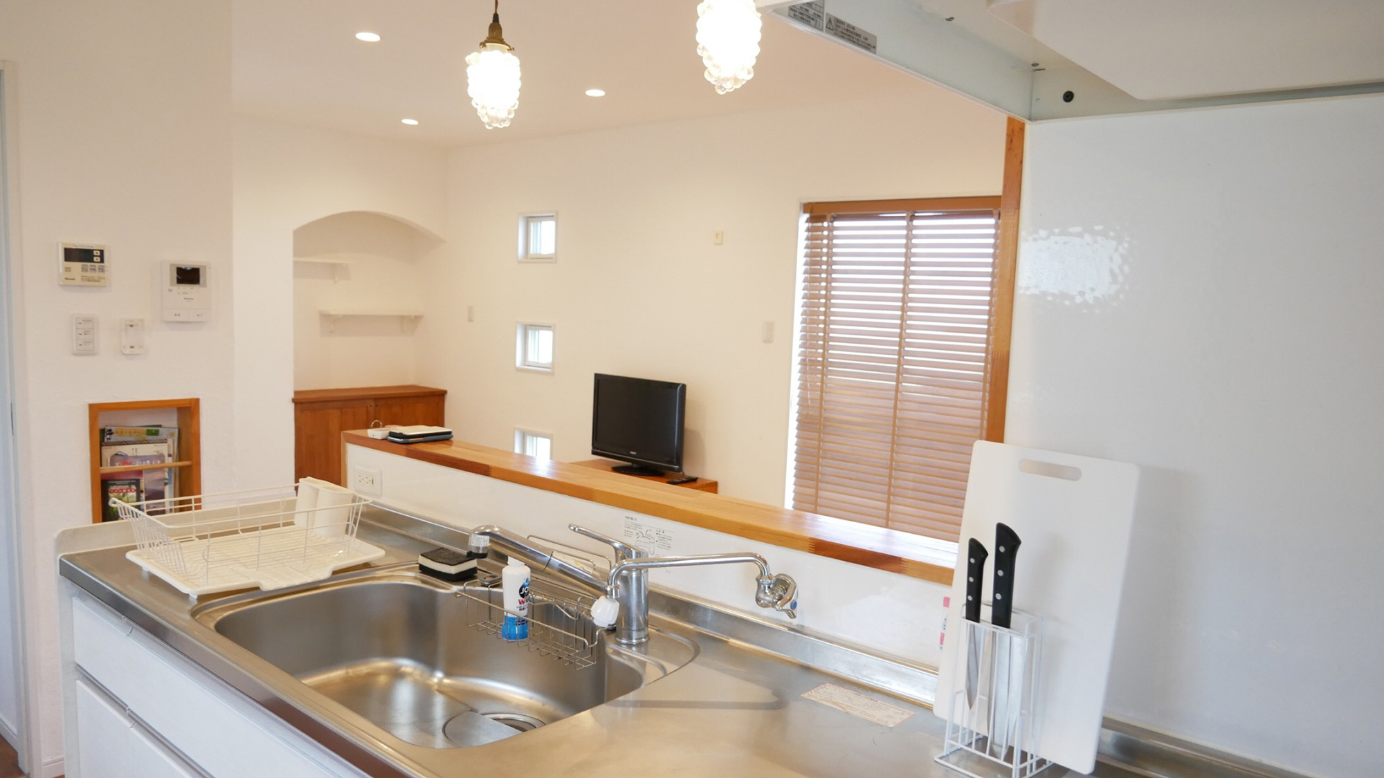 ・【キッチン】広めのシンクは料理の下ごしらえや後片づけの時に便利