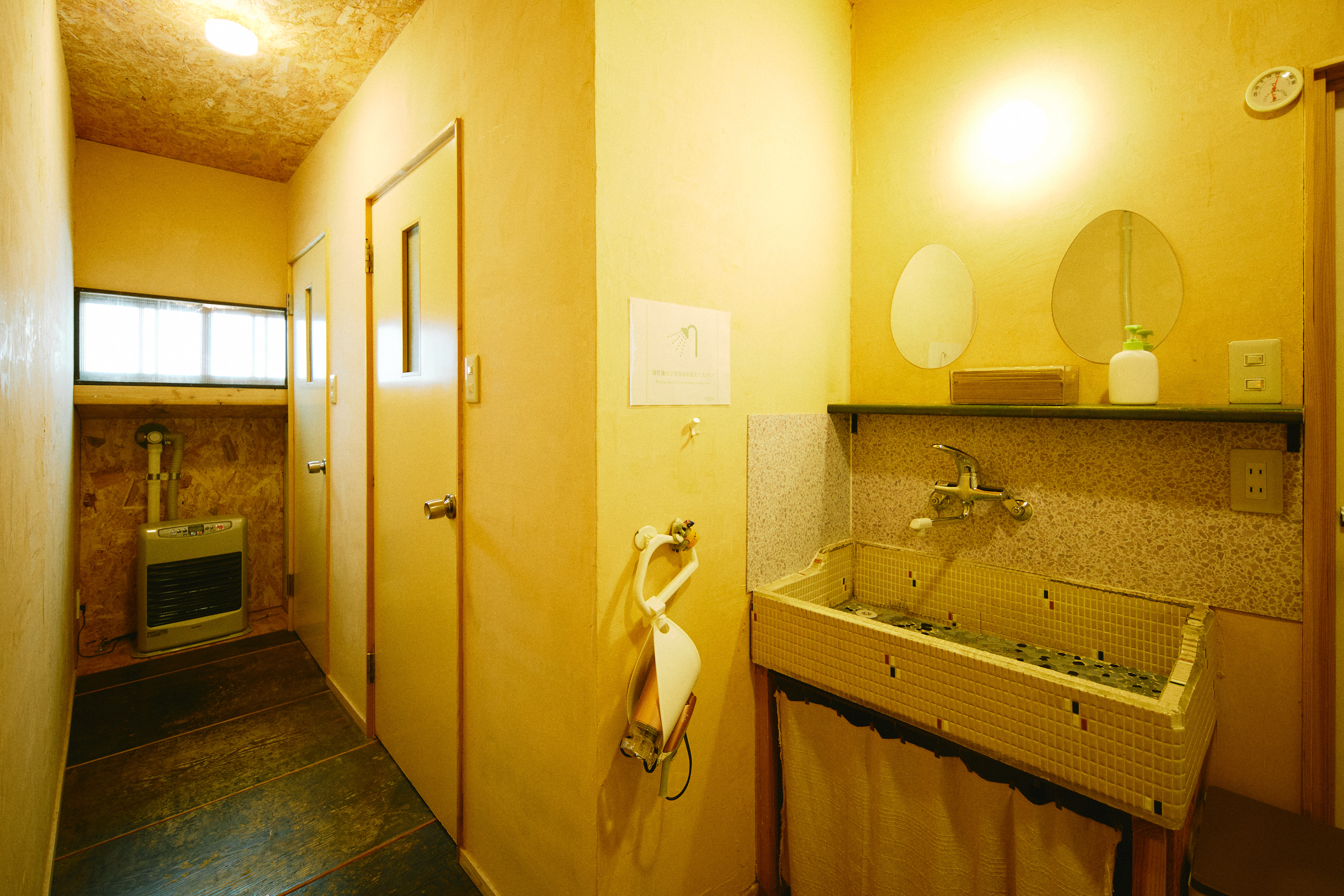 共有洗面スペース・シャワールーム