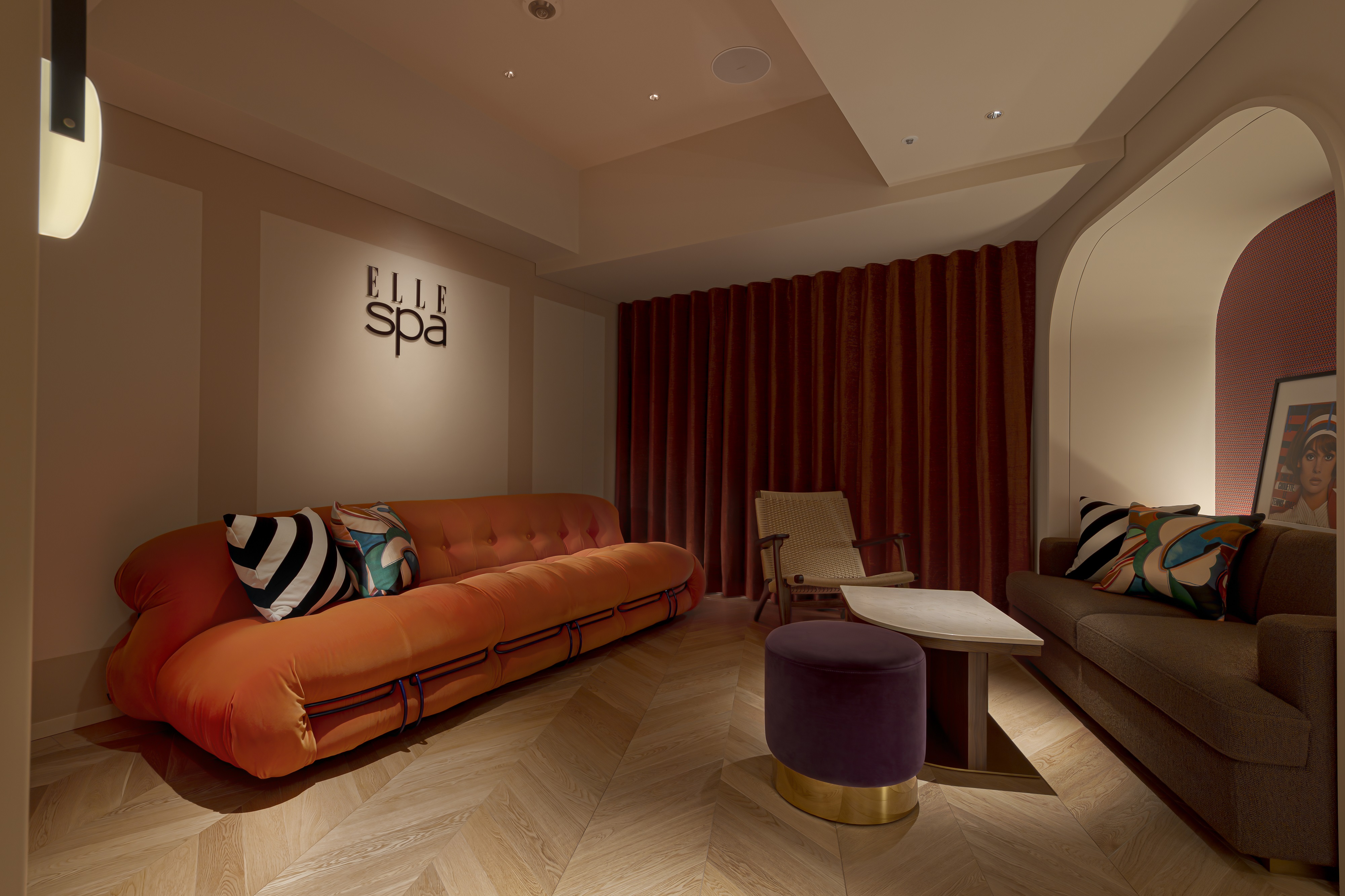 【ELLE SPA】ウェイティングルーム