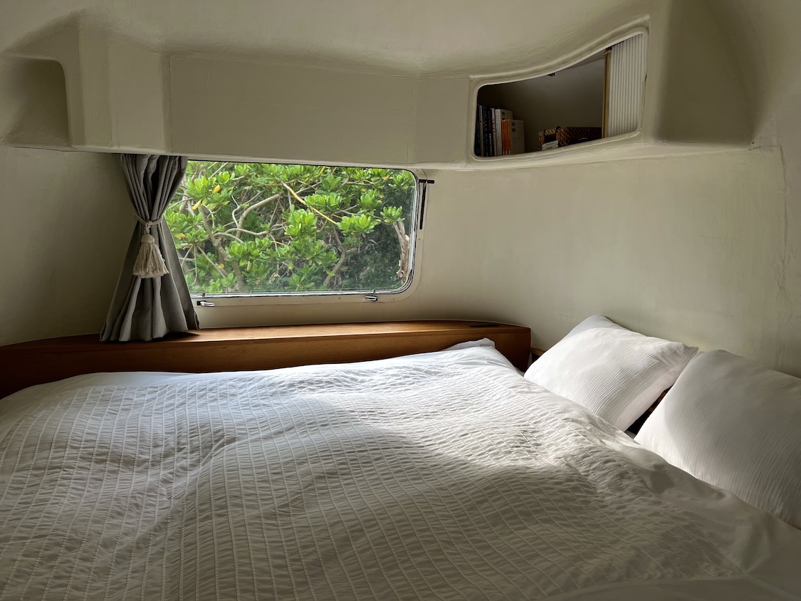 クイーンサイズ・寝室