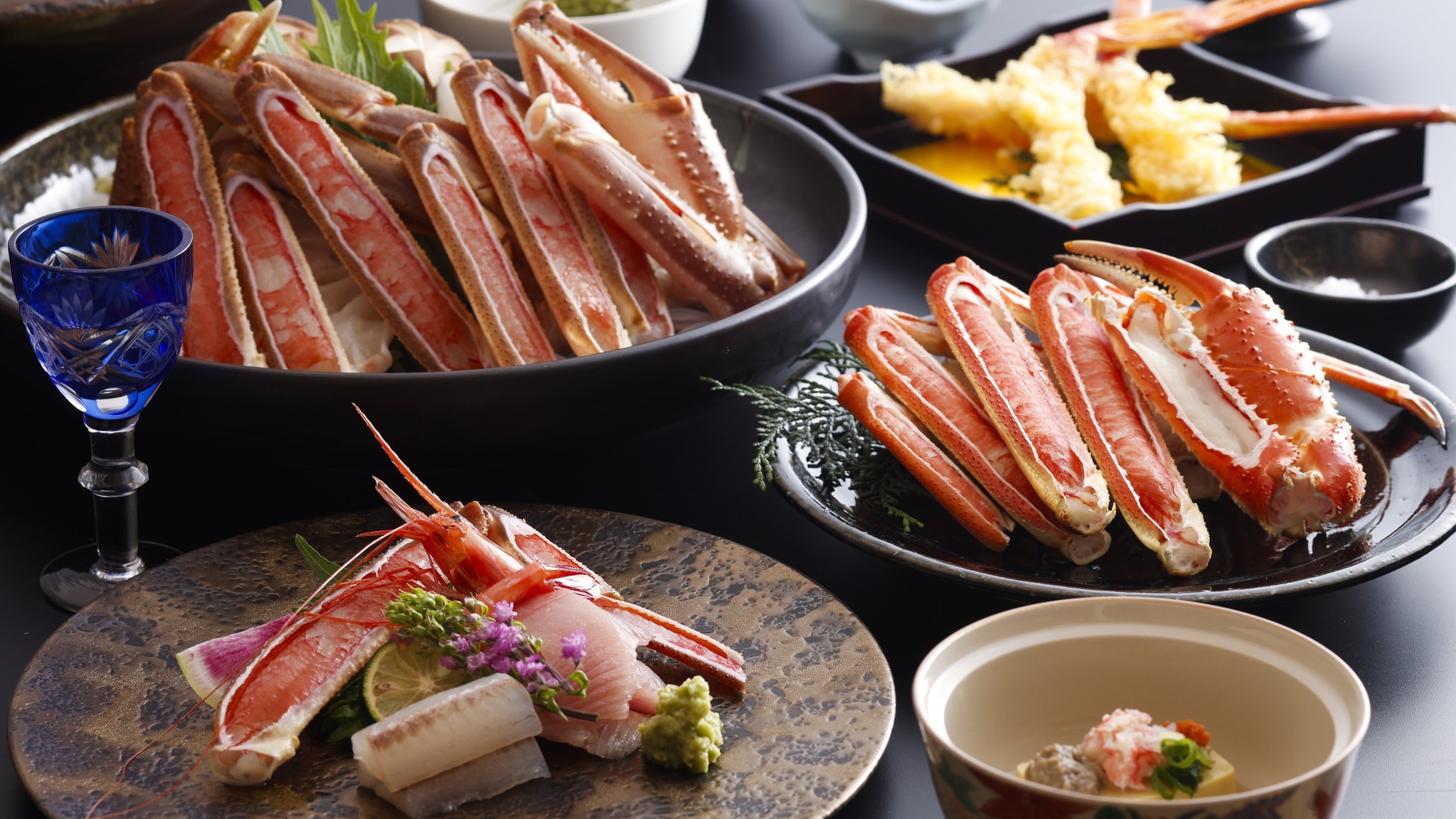 【大ズワイガニ1人1.5匹】満腹カニ会席◆カニ刺し、焼きガニ、カニ鍋、カニしゃぶ、天ぷら◆個室食