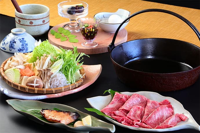 【提携施設でお食事】鳥取和牛のすき焼きプラン
