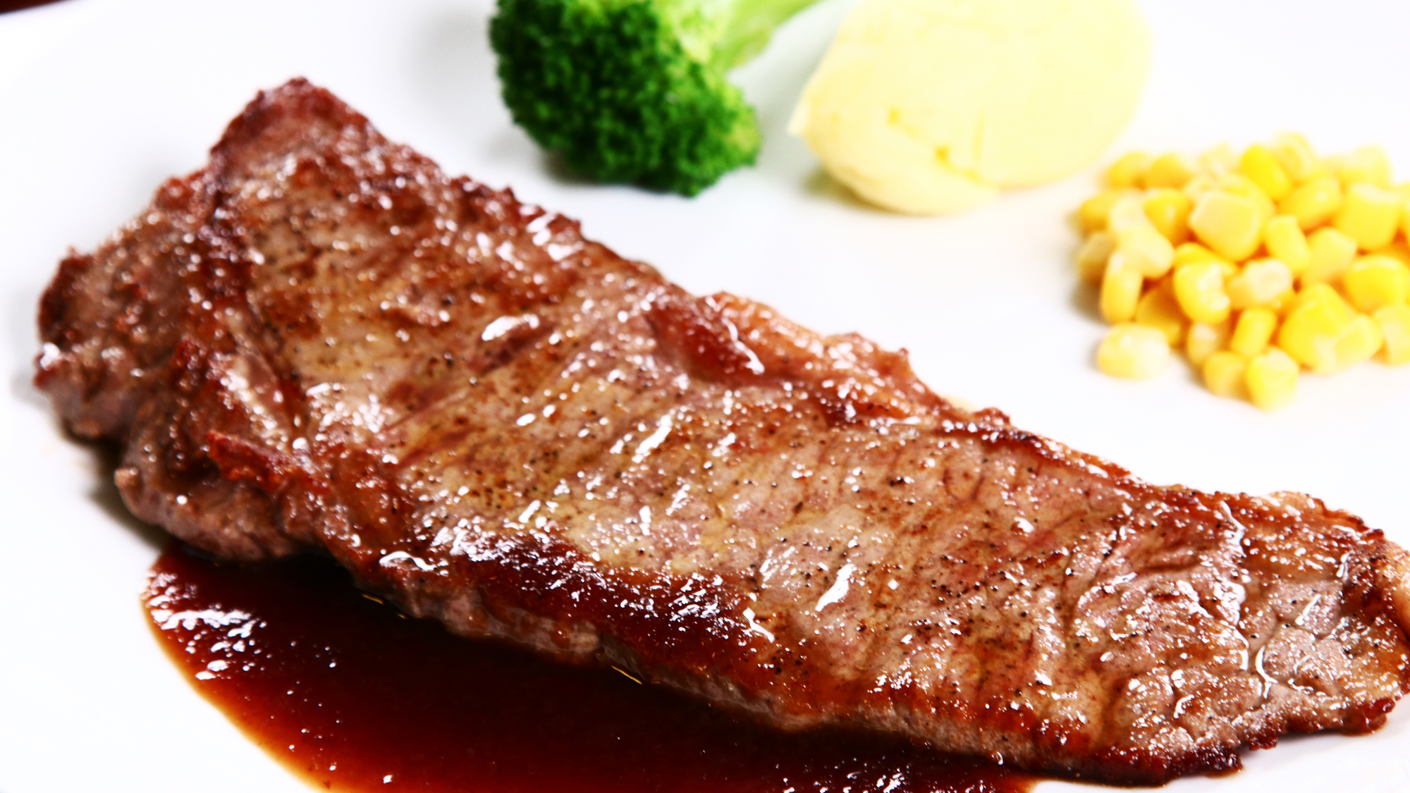 夕食◆ボリューム満点の牛ステーキ♪