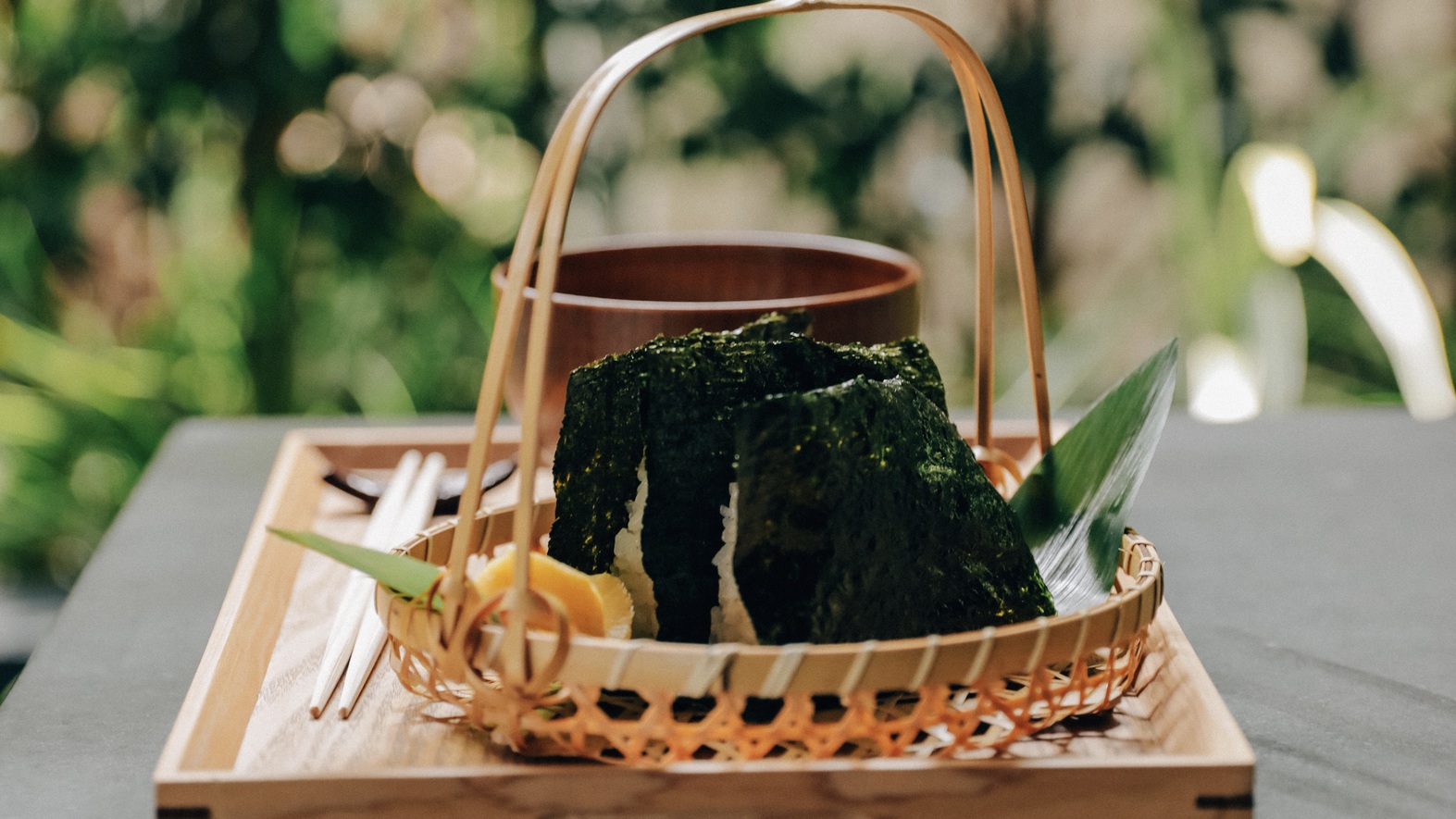 【部屋呑み】寛ぎの空間で楽しむ拘りのおつまみ・お酒セット【朝食無料】