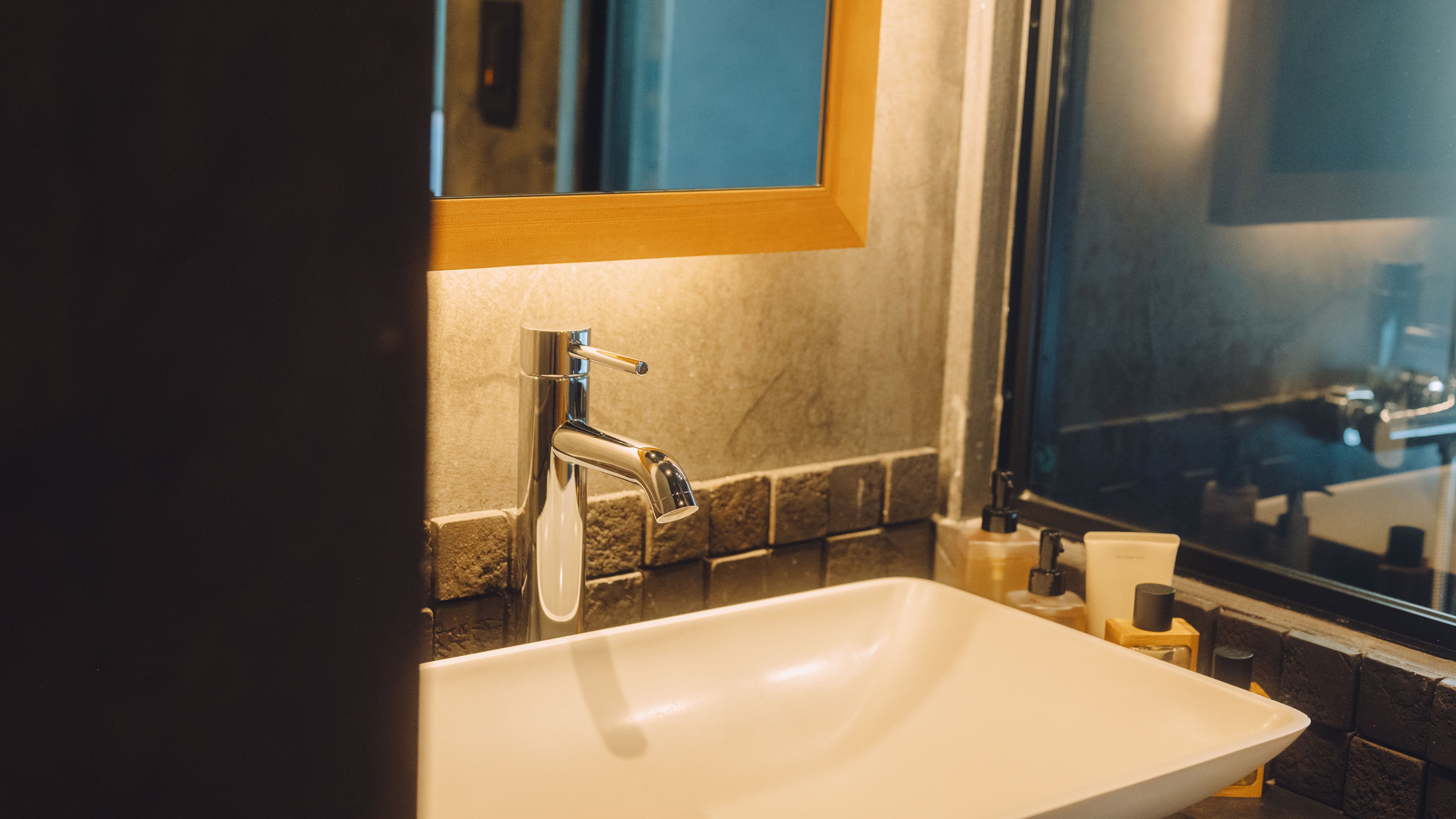 客室内　洗面台