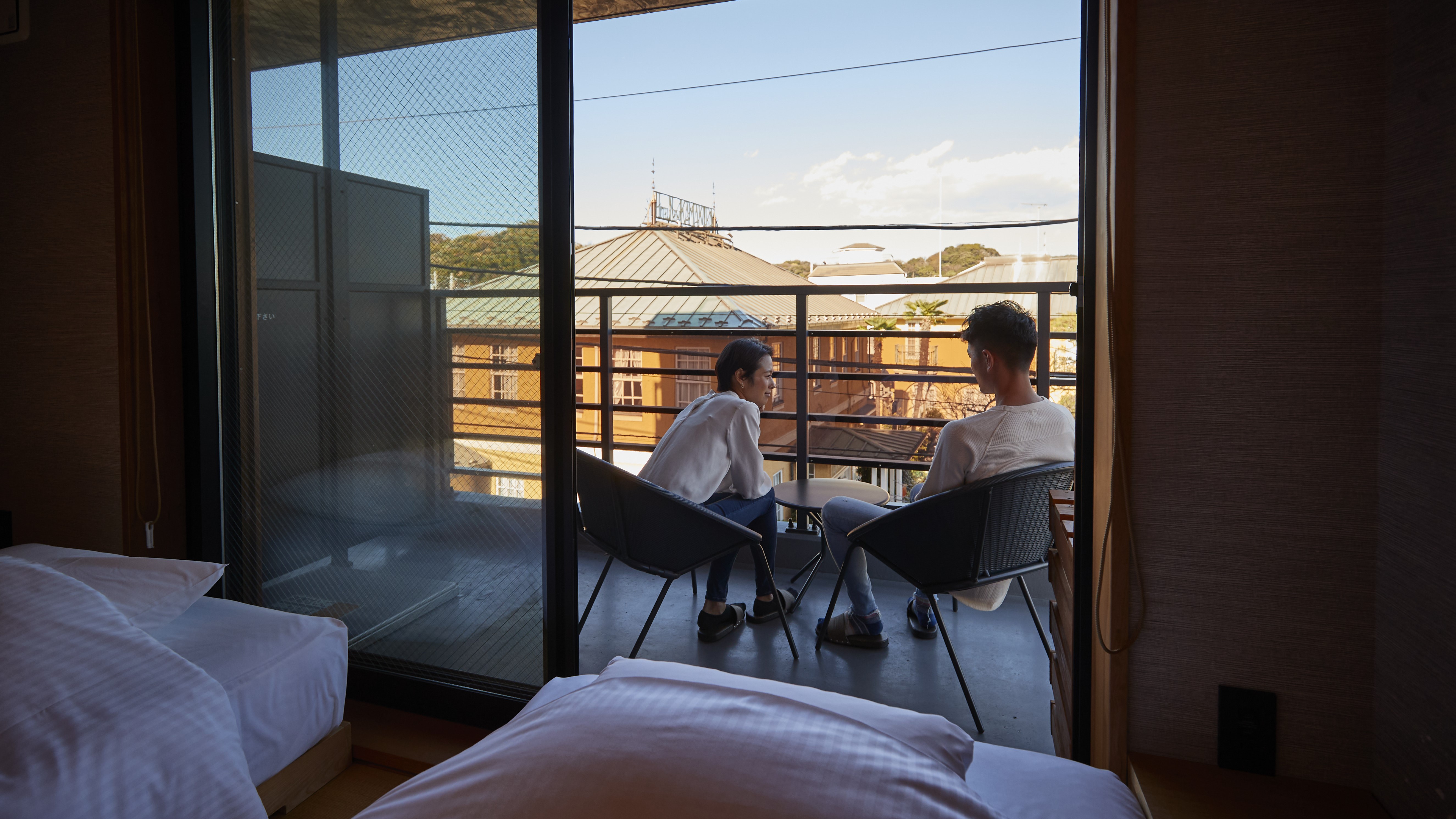 スーペリアツイン【バルコニー付】(20㎡/ベッド2台①110㎝幅②97㎝幅/定員1～2名)