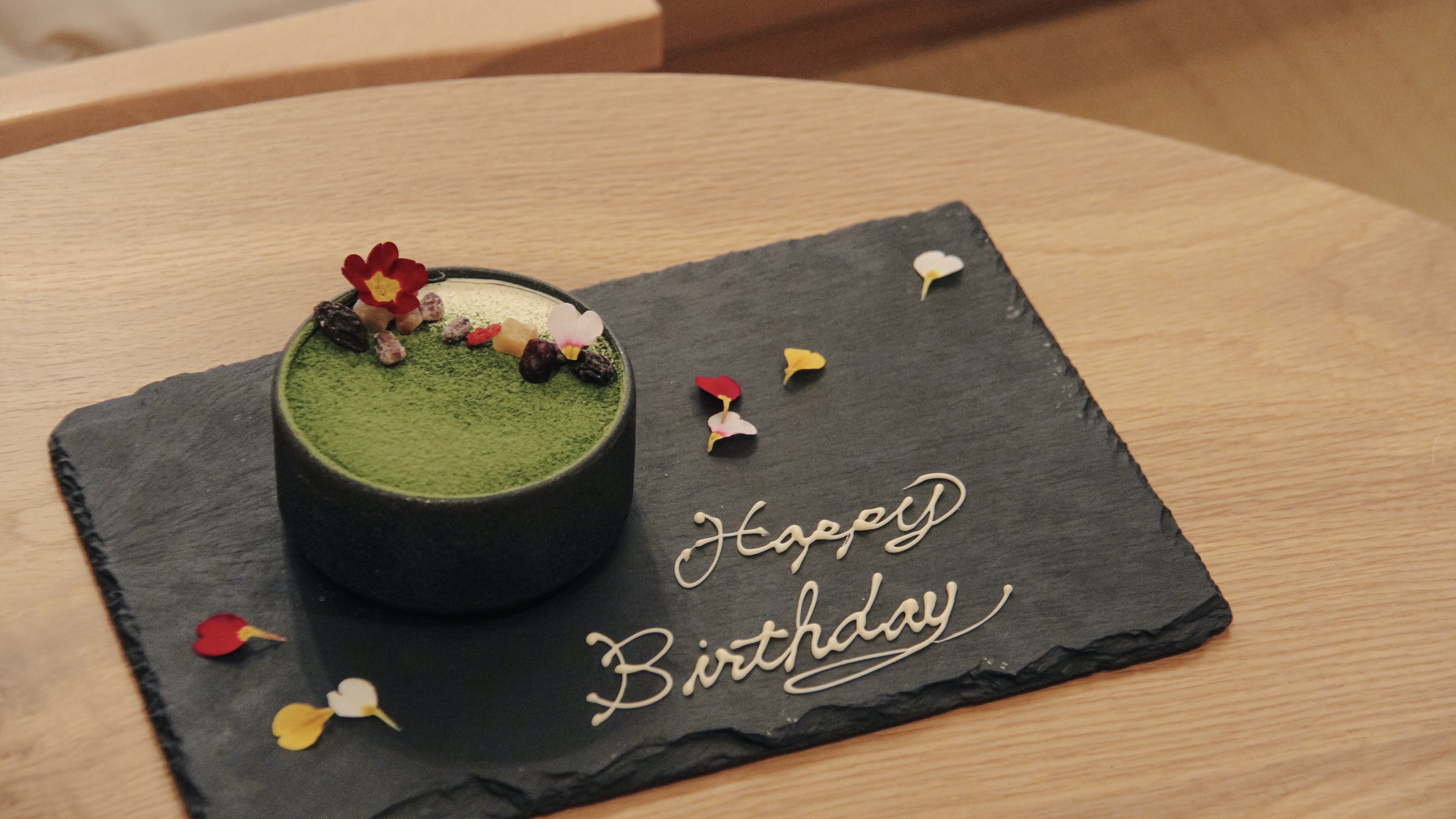 【大人のサプライズ】特別な日にお部屋で過ごす贅沢時間