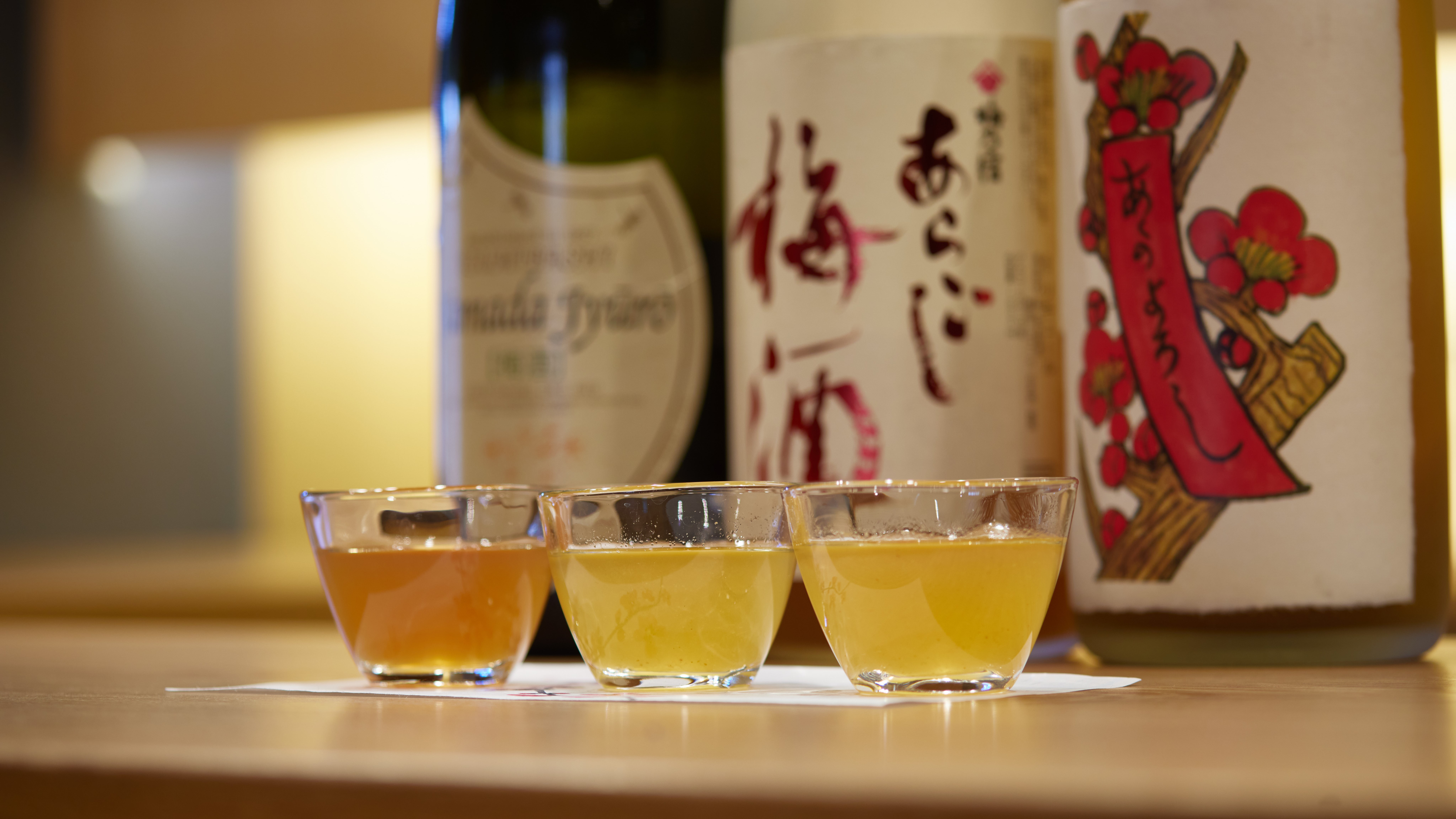 KAMAKURA BAR 季節に合わせたお酒をスタッフが厳選してご用意