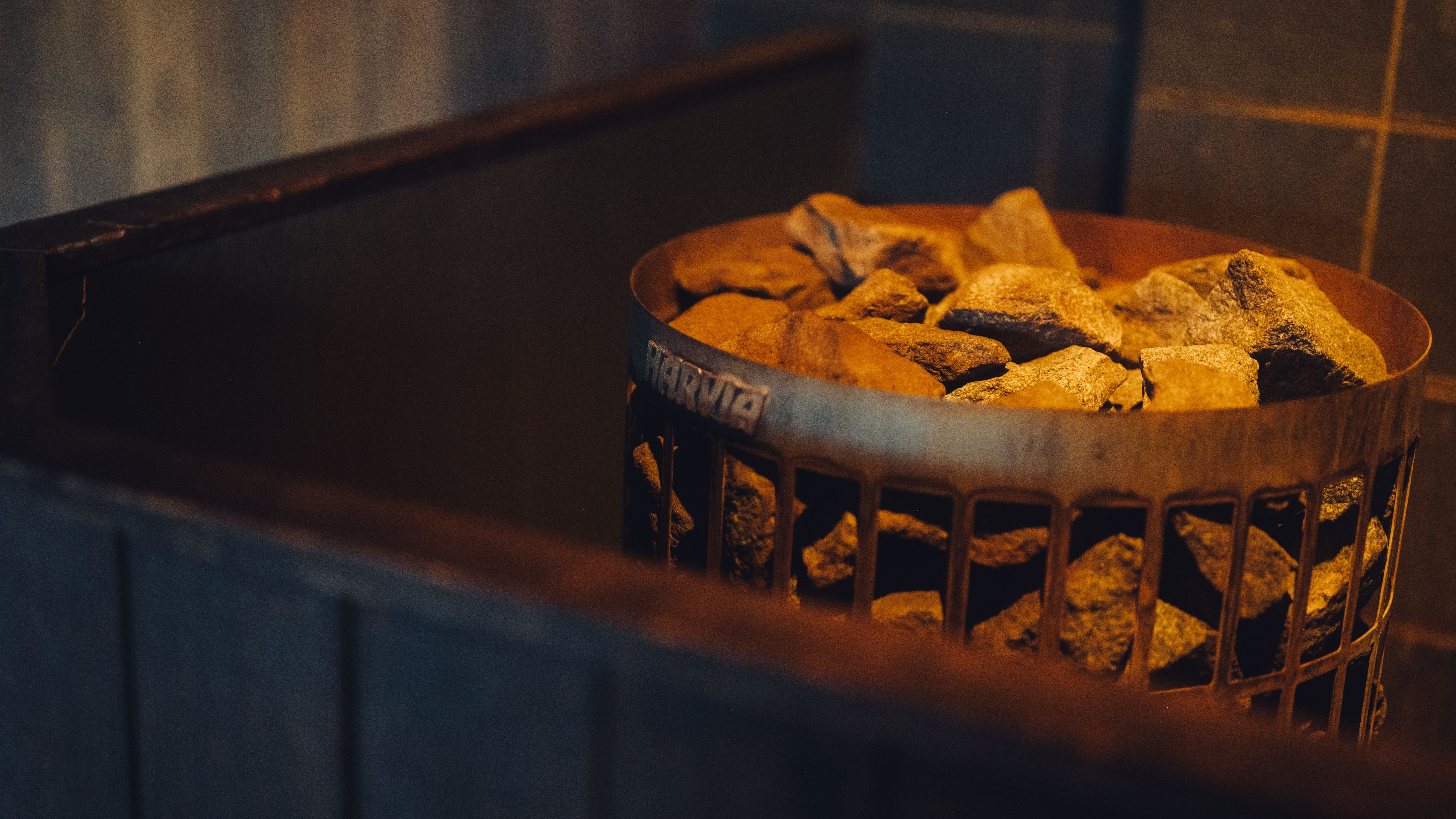 サウナのために選び抜いた緑茶をロウリュとしてご使用ください。