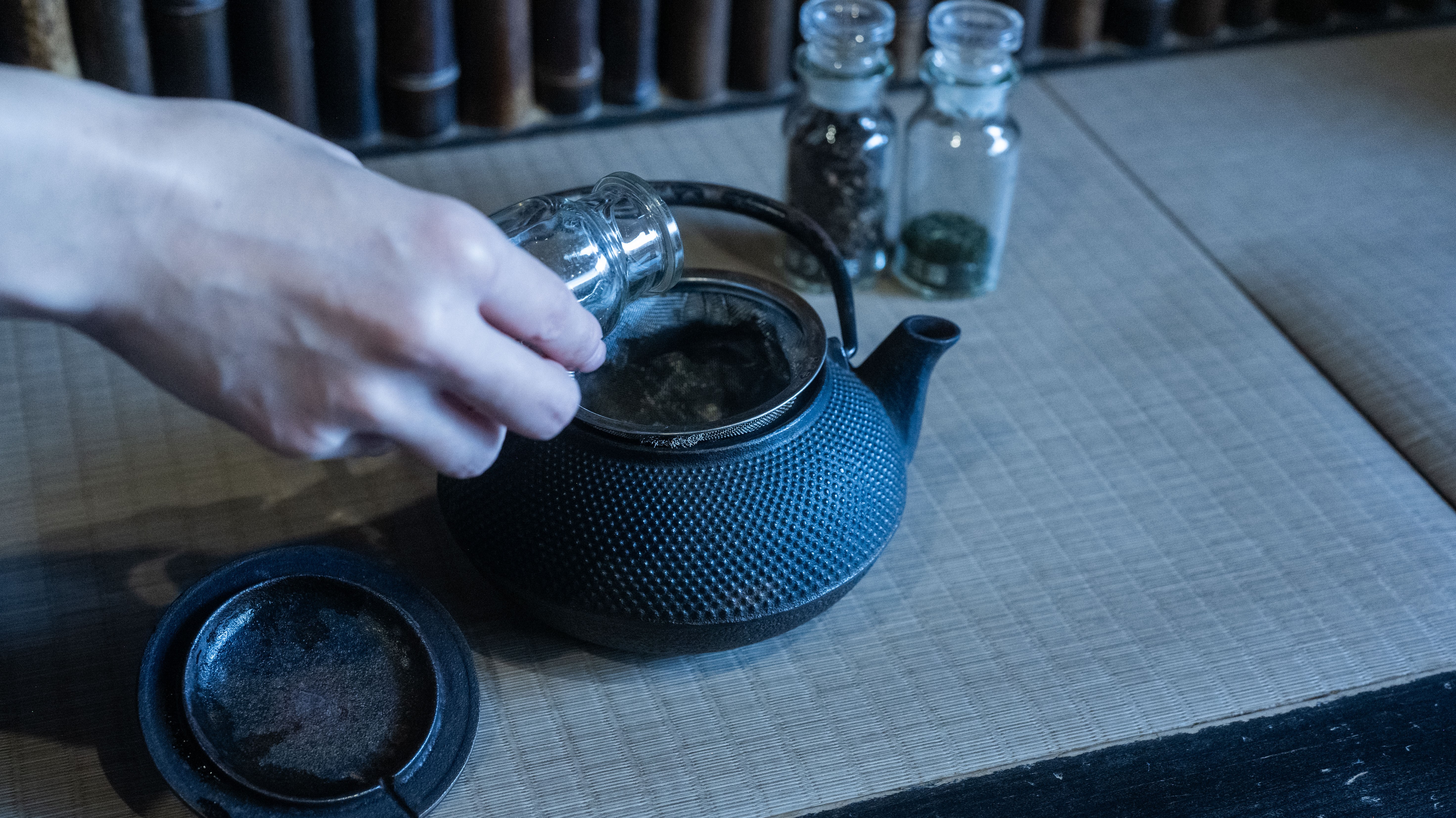 ドリンク（煎茶 / COLD・煎茶・玉露・ほうじ茶 / HOT）をご用意しております