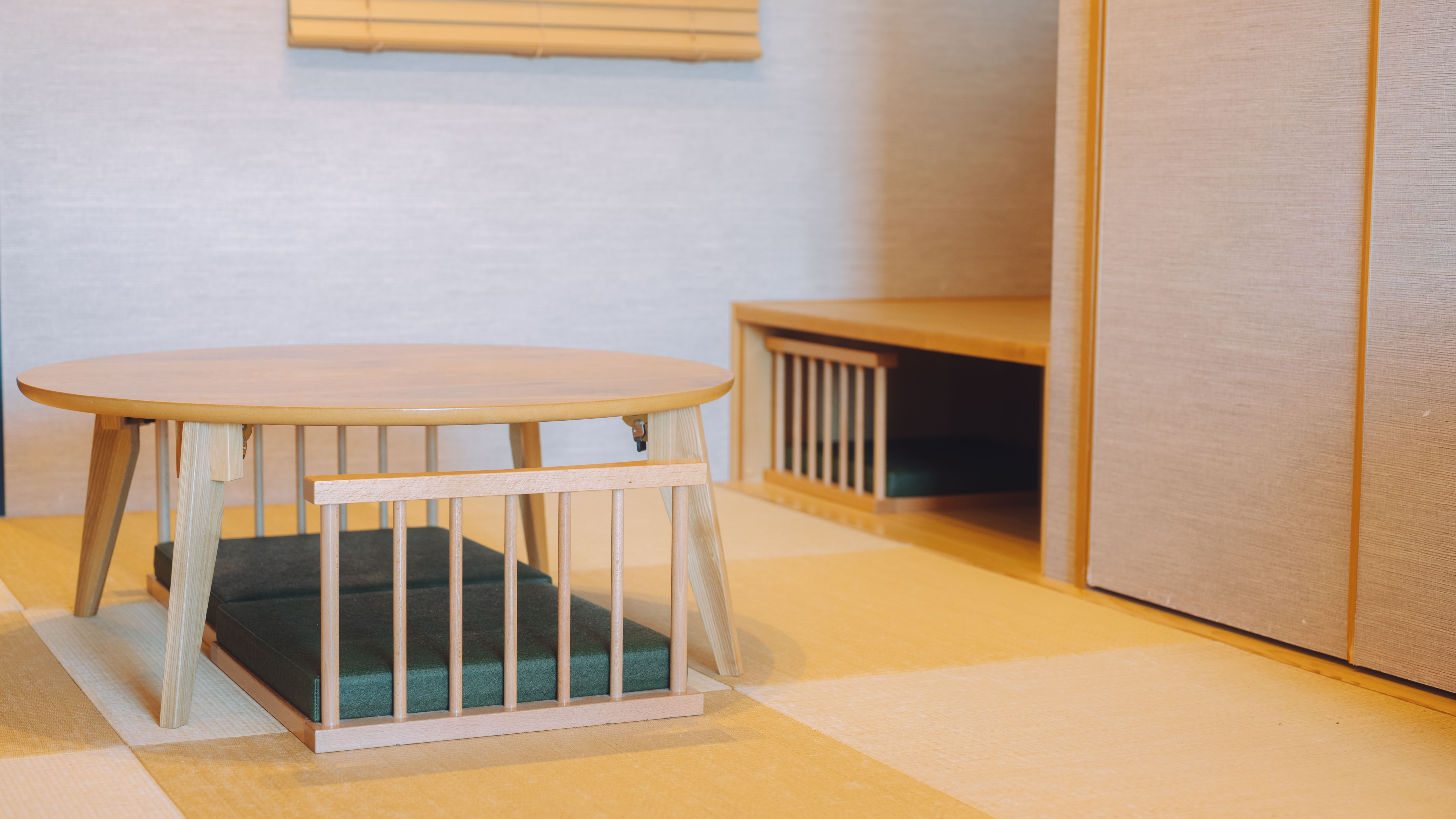 デラックスツインウエスト【専用テラス付】最上階(34.5㎡/ベッド幅120㎝&times;2台/定員1～4名)