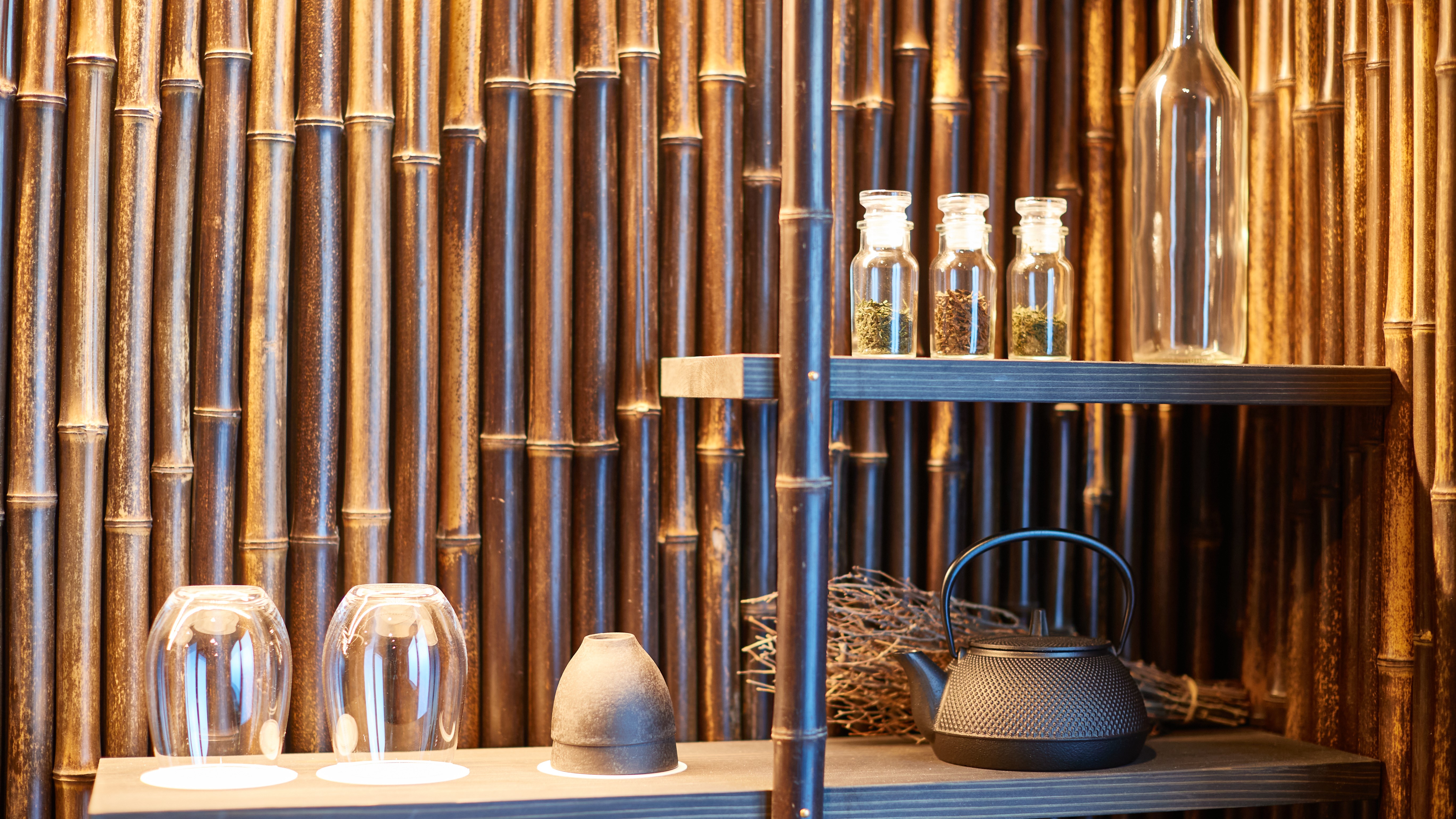 ドリンク（煎茶 / COLD・煎茶・玉露・ほうじ茶 / HOT）をご用意しております