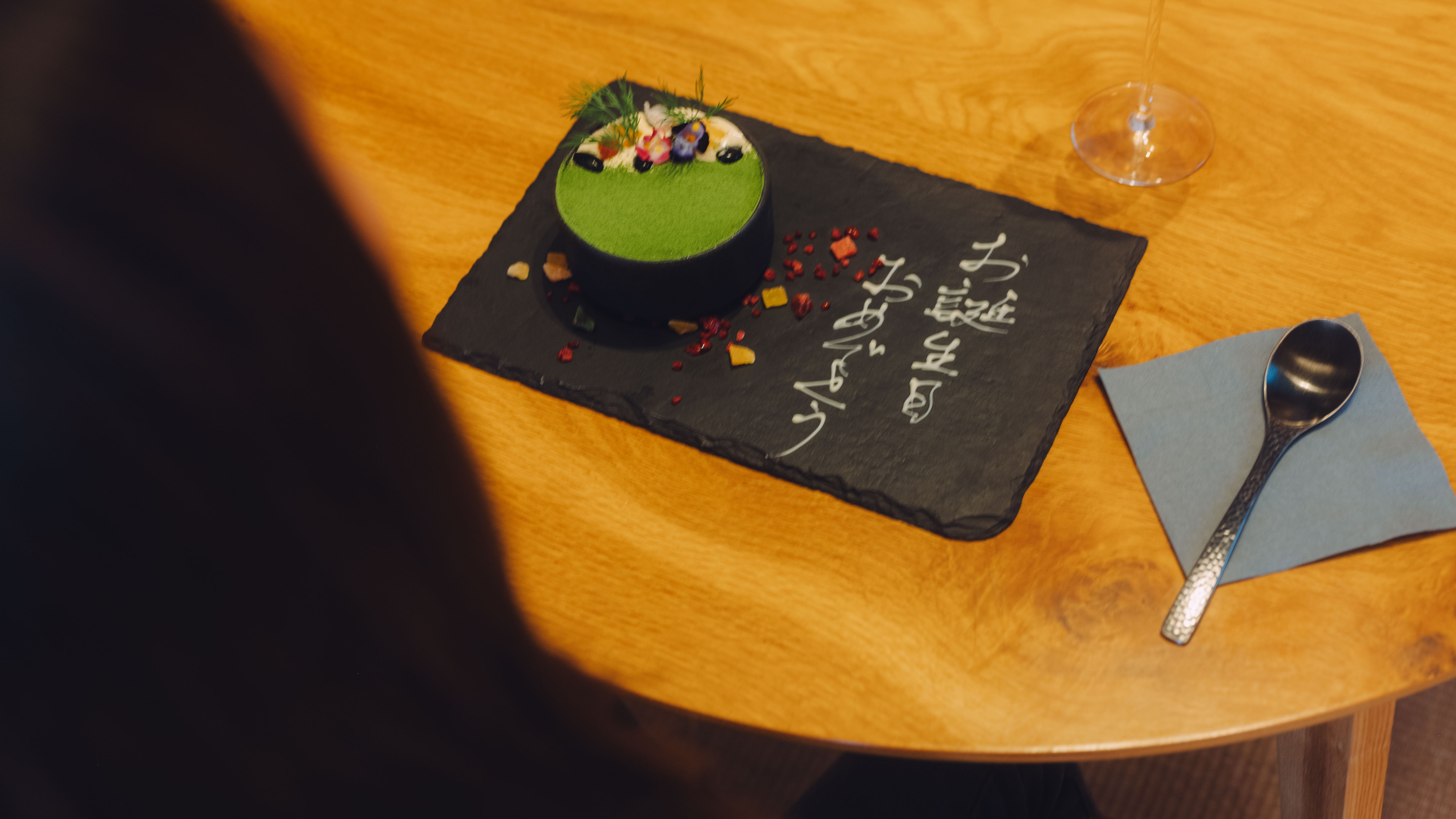 【大人のサプライズ】特別な日にお部屋で過ごす贅沢時間