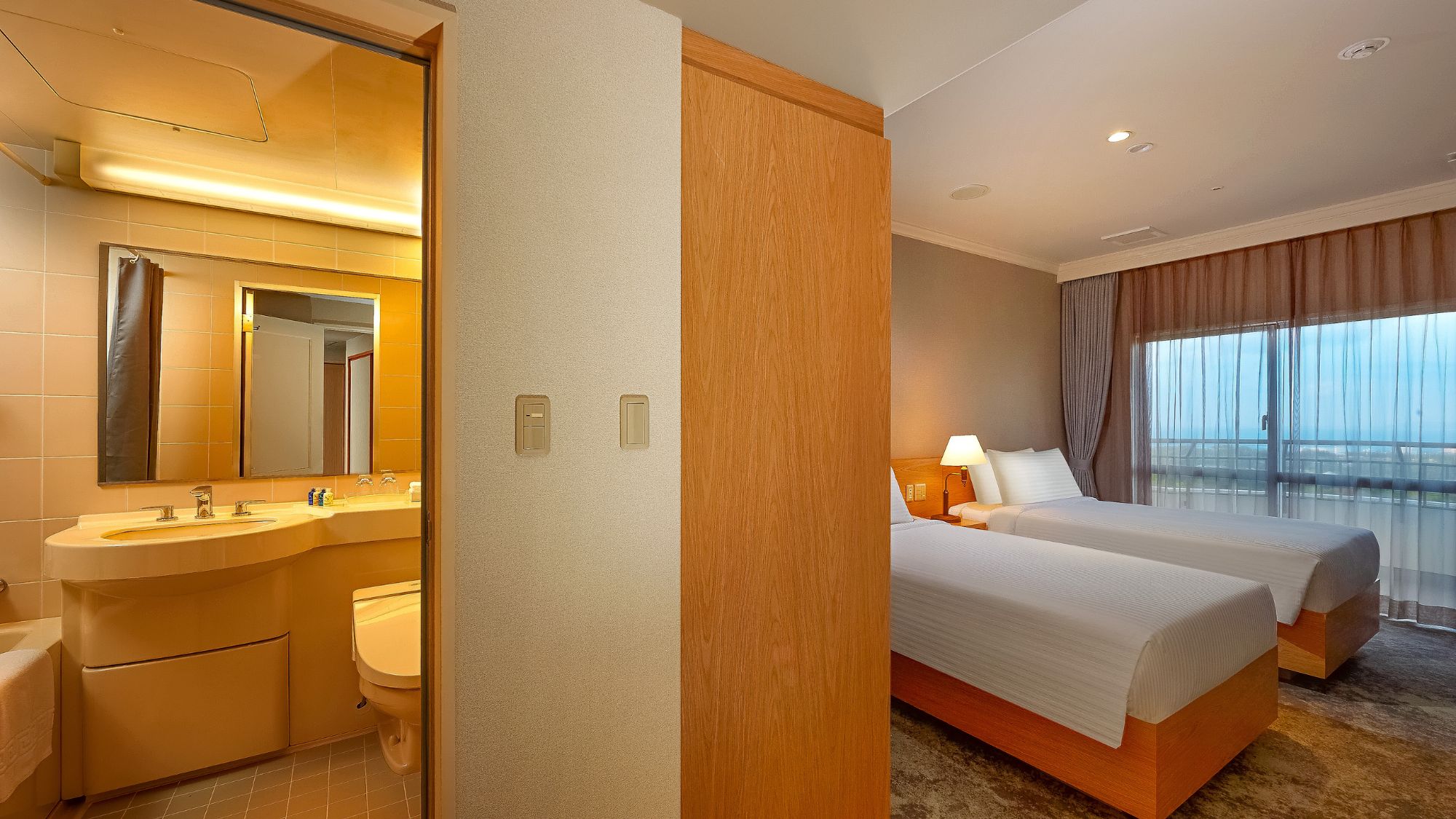 【2ベッドルームファミリースイート】70.5㎡のお部屋。最大4名様までご宿泊いただけます。