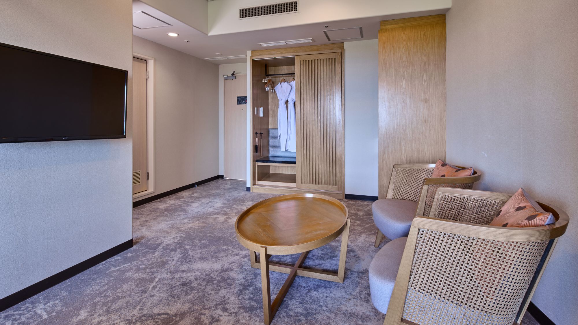 【和洋室ファミリースイートキング】全館禁煙となっており、お子様でも安心してご宿泊いただけます。