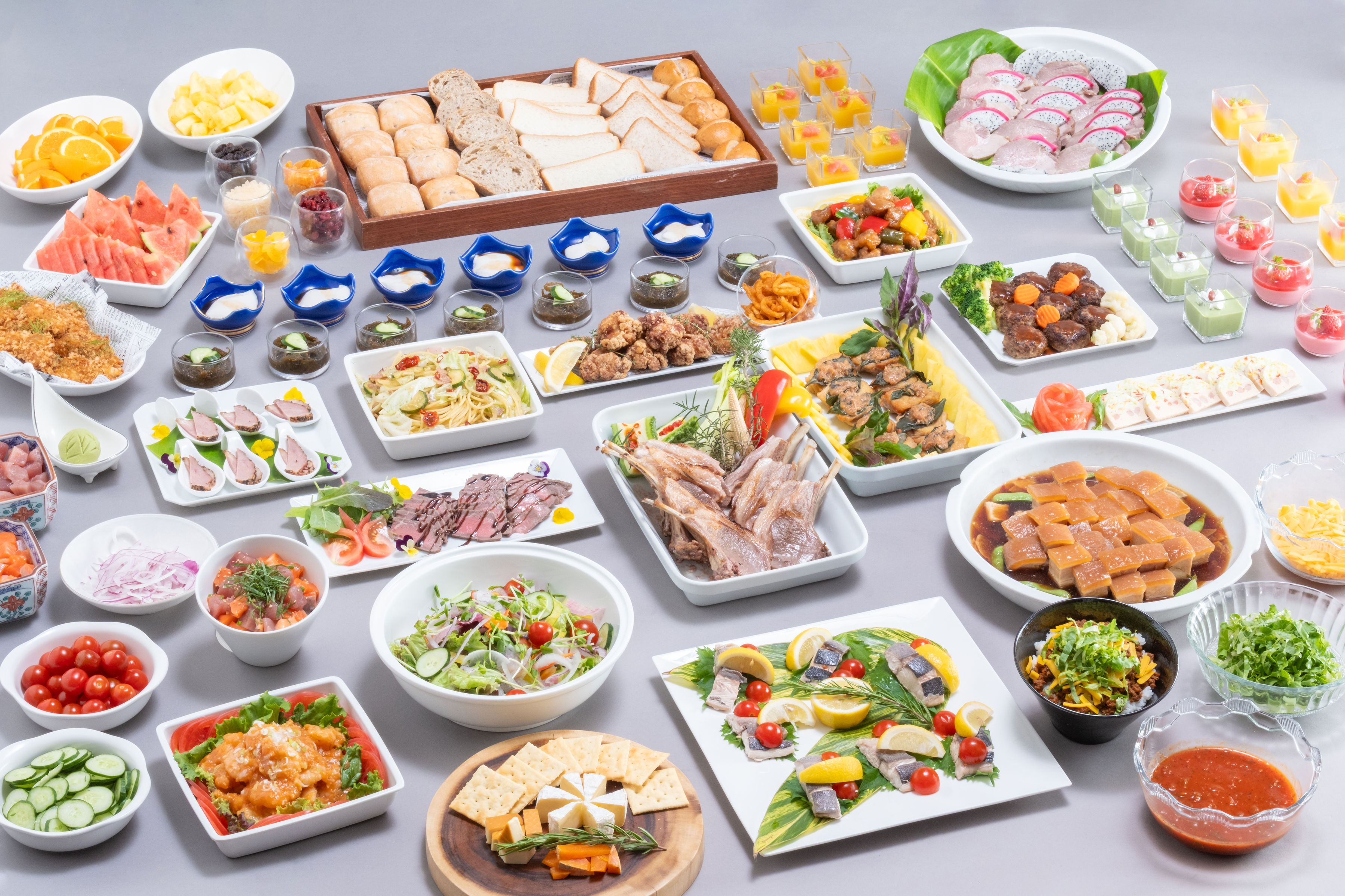 豊かな太陽に育まれた沖縄食材をふんだんに使い、躰が元気になる「琉球&times;アジアのオリジナルフュージョン料