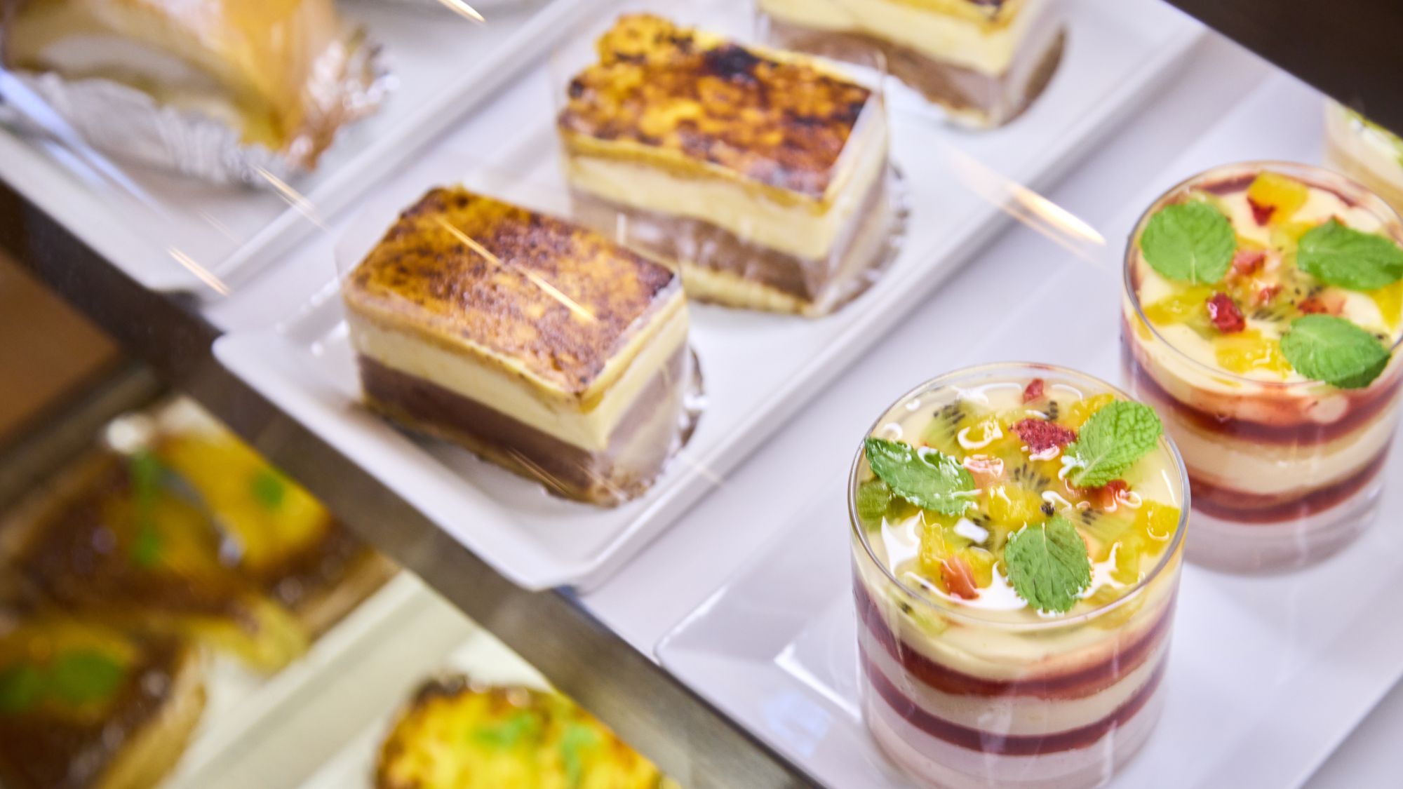 【ラウンジバー】スイーツの一例