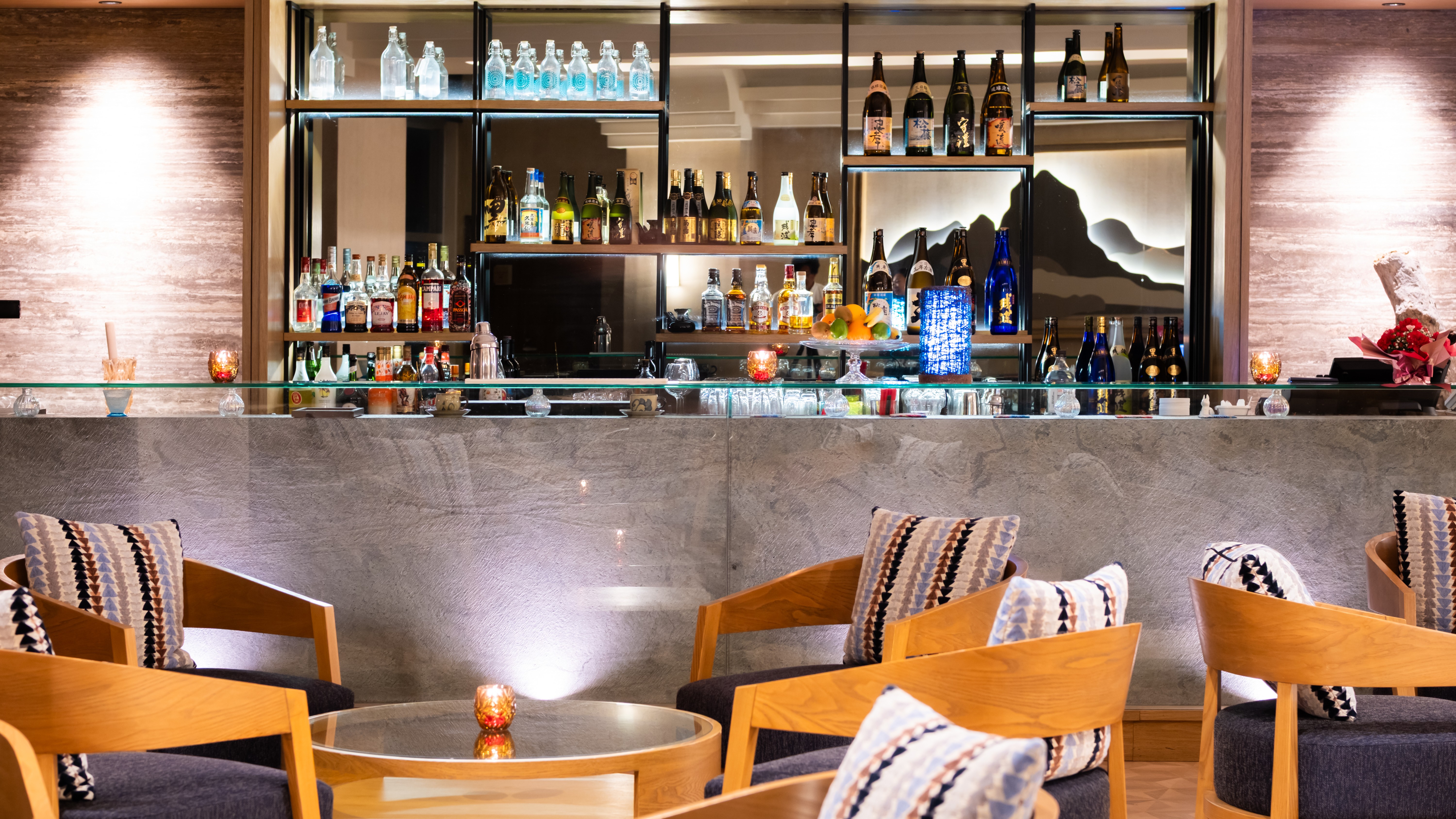 ナディーンラウンジ