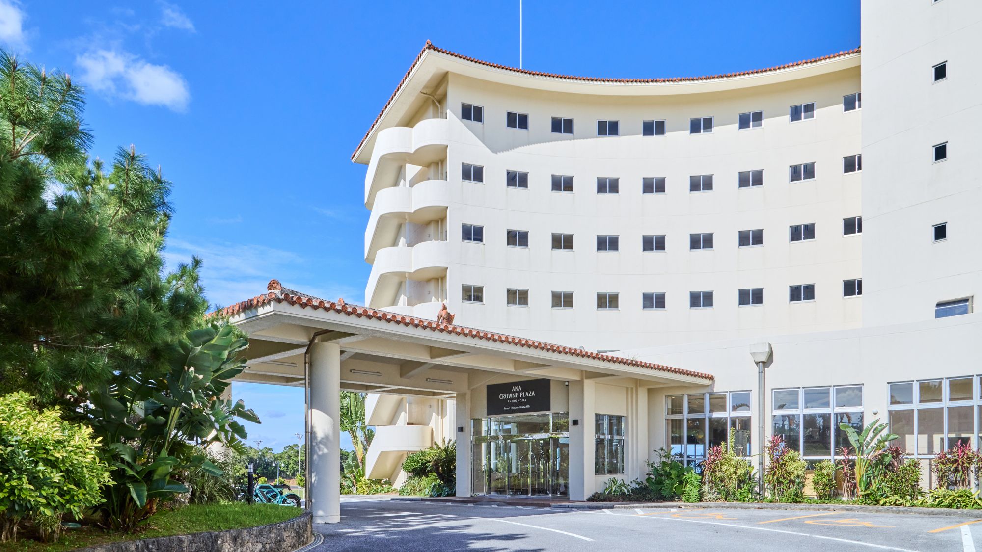 【外観】客室123室／無料駐車場116台