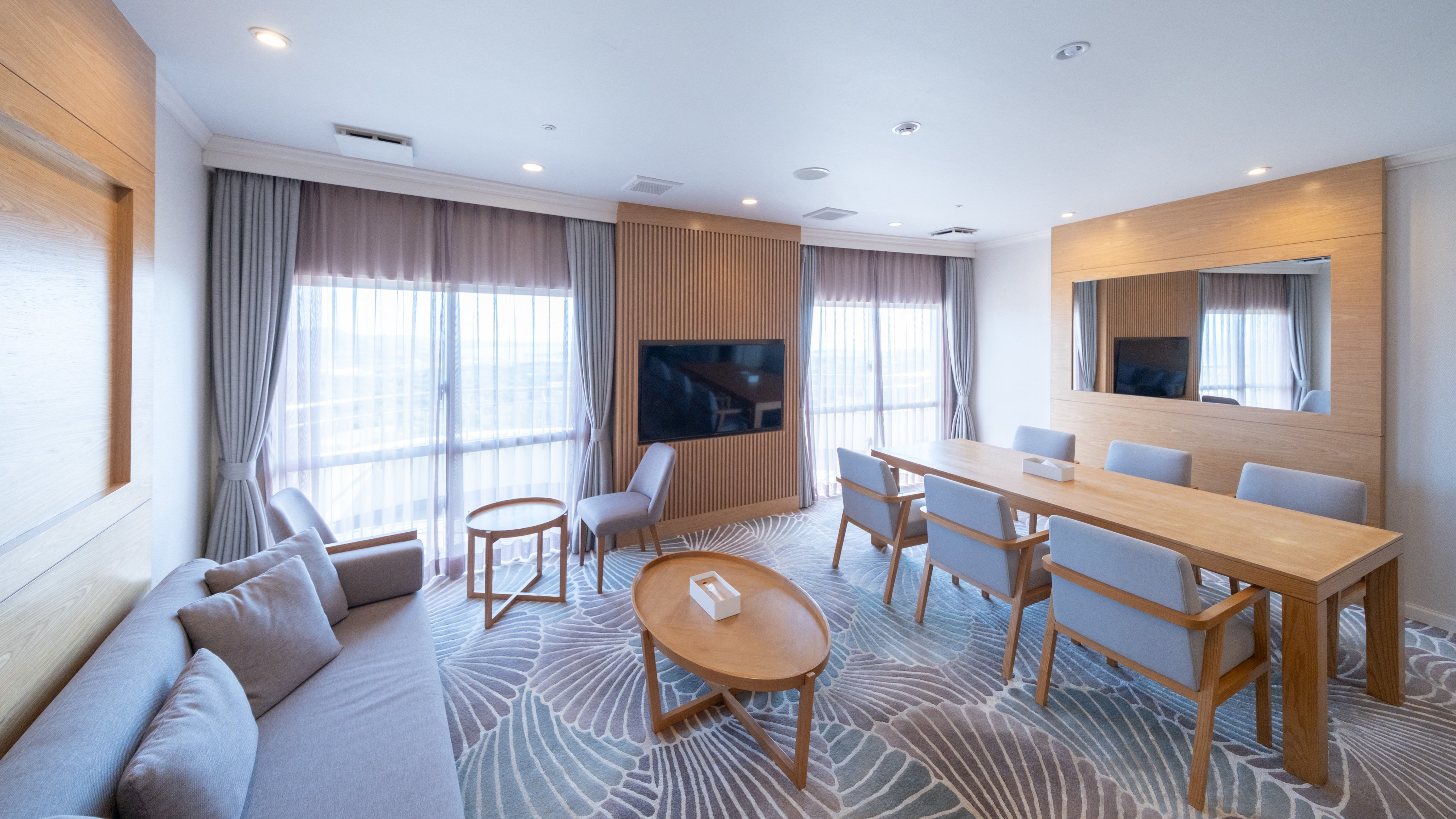 2ベッドルームスイートリビングダイニング付き