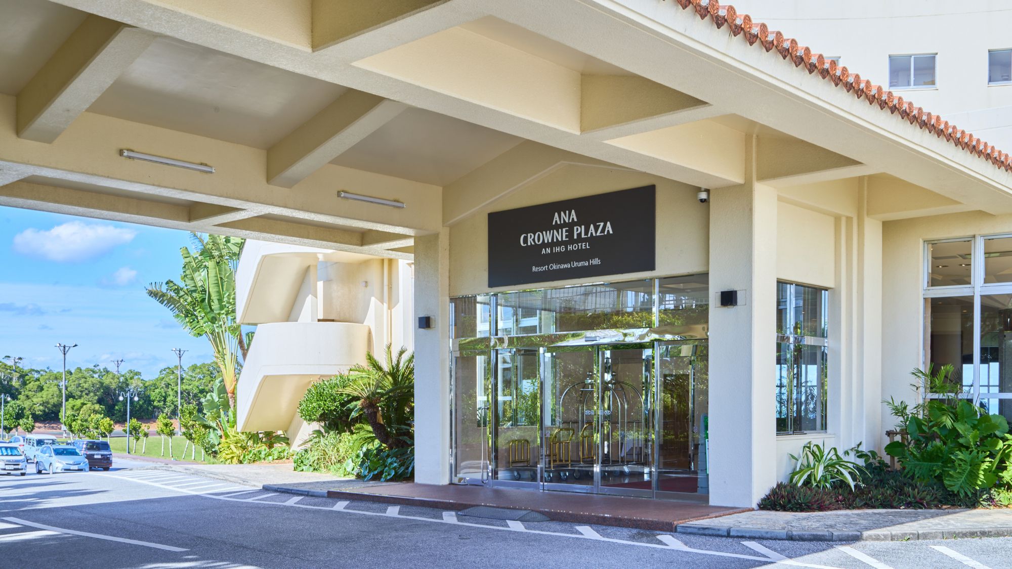 【外観】当ホテルは全館禁煙となっております。