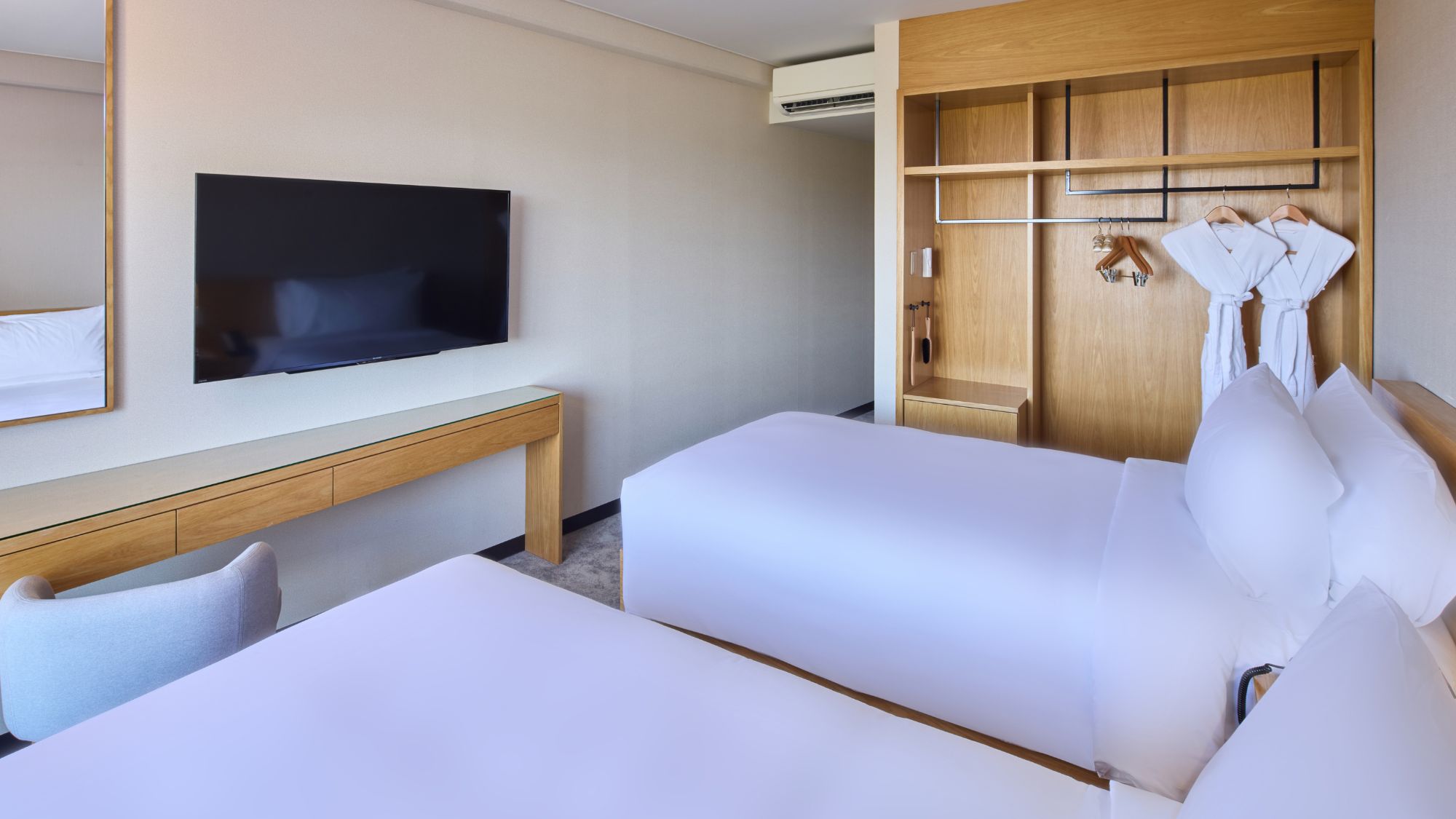 【スタンダードツイン】23.5m&sup2;のお部屋。最大2名様までご宿泊いただけます。