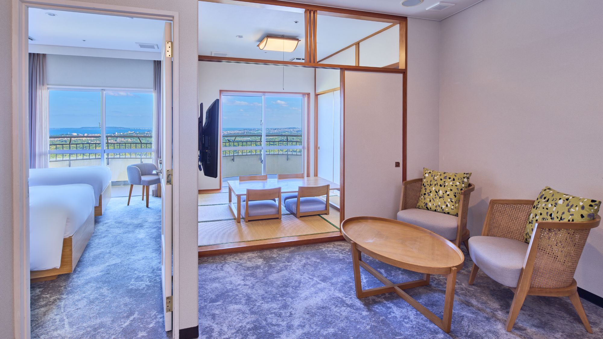 【和洋室ファミリースイートツイン】最上階6階のお部屋となっており、綺麗な景色を眺めることができます。