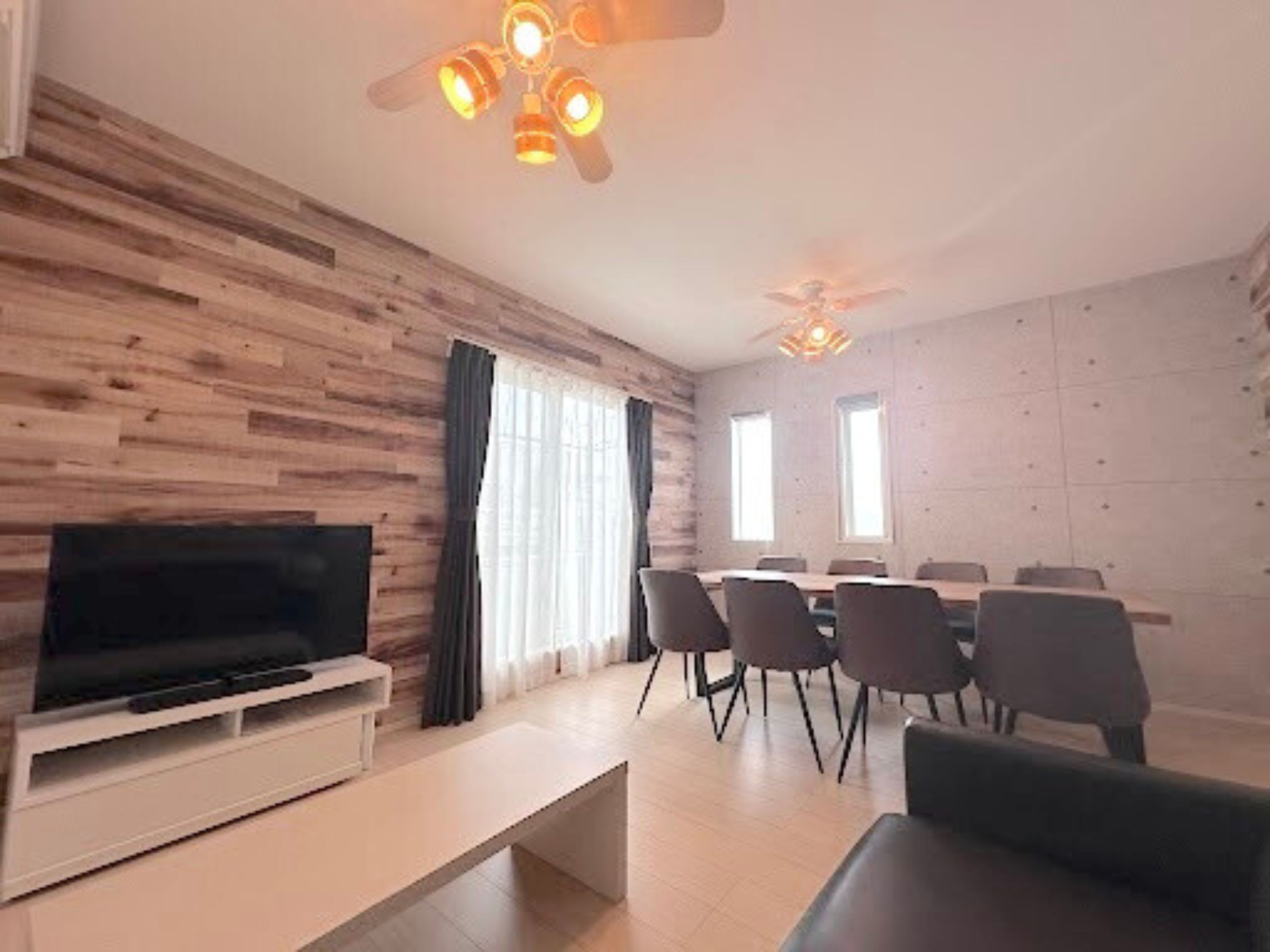 A棟：リビングダイニング