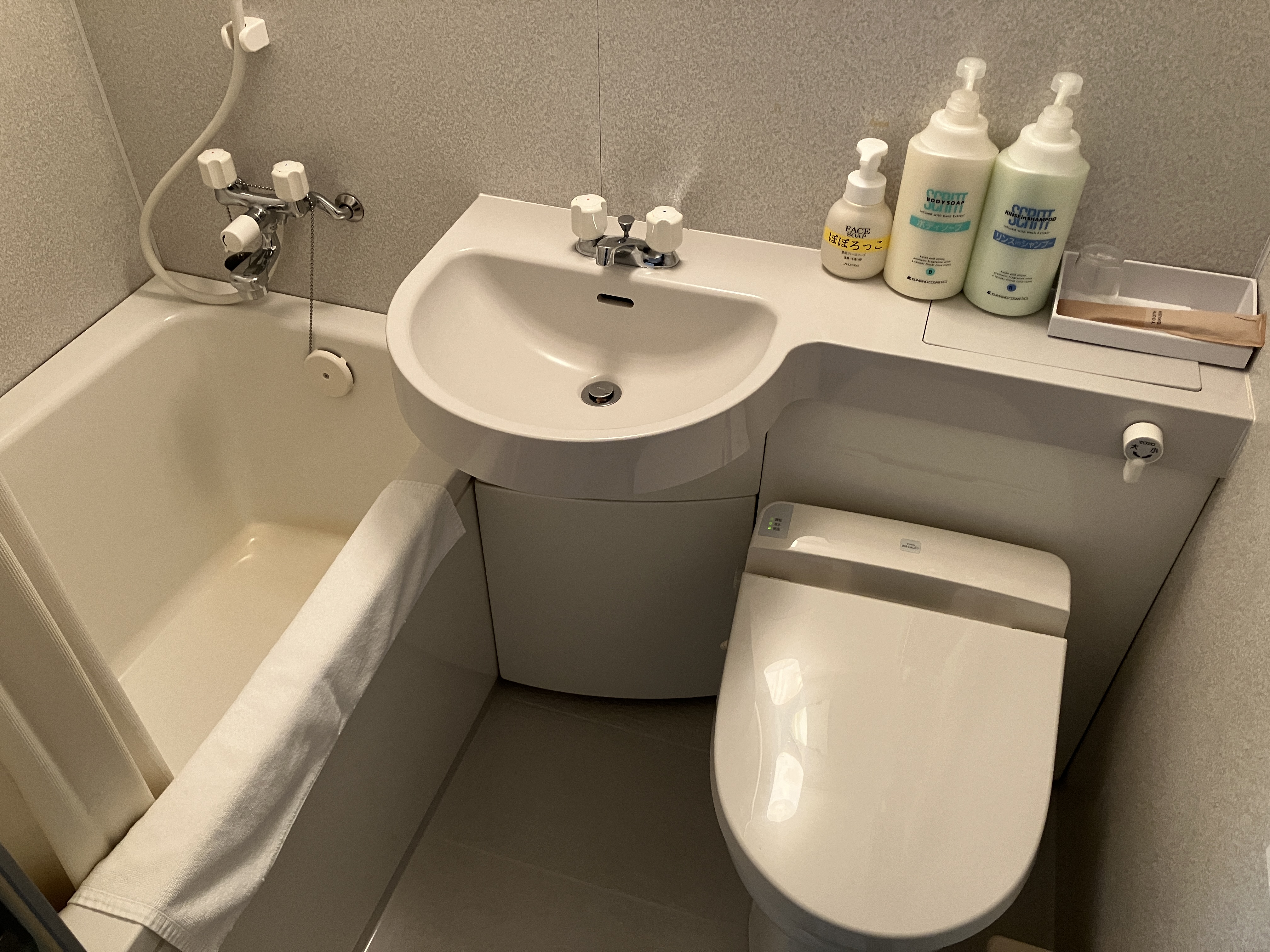 客室：ユニットバス（シングル・ツイン）