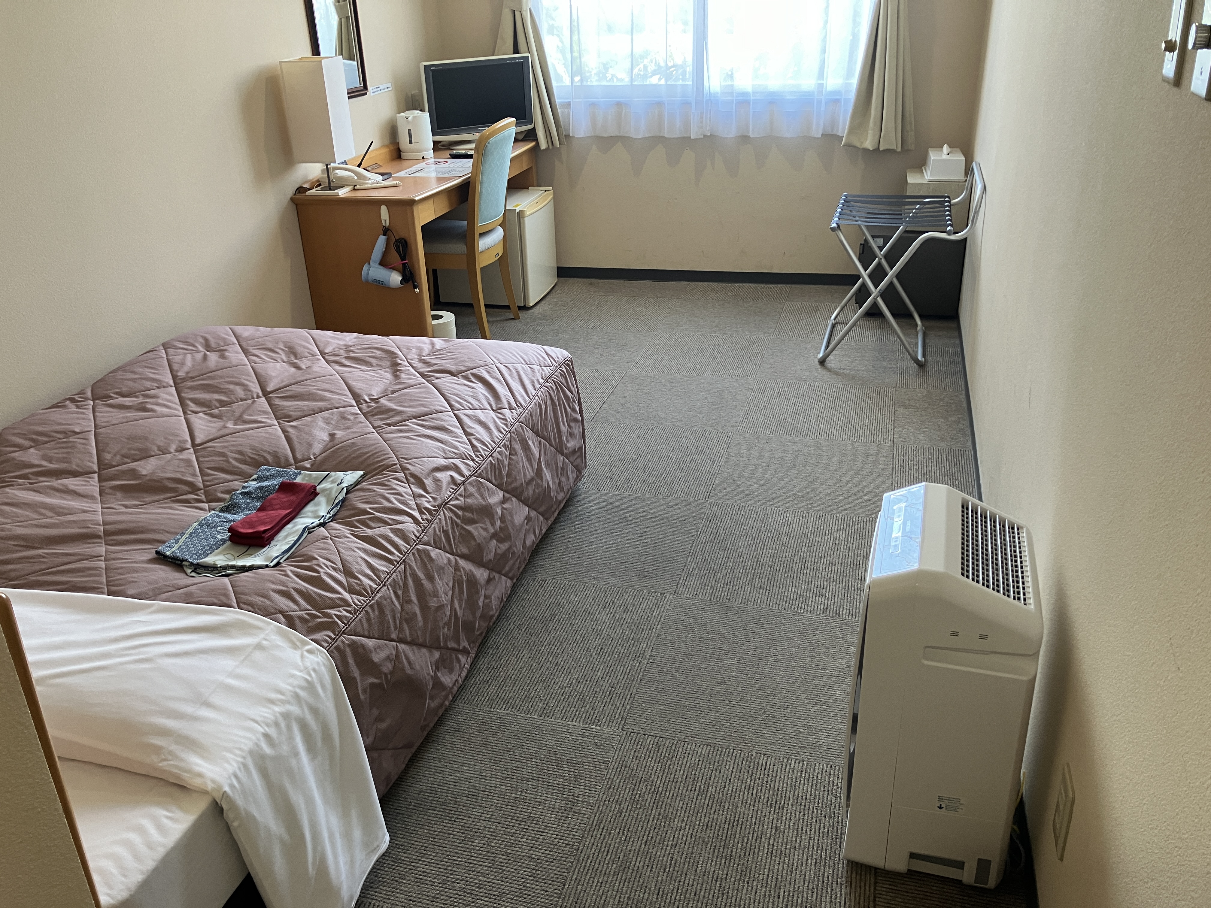 客室：シングルルーム一例