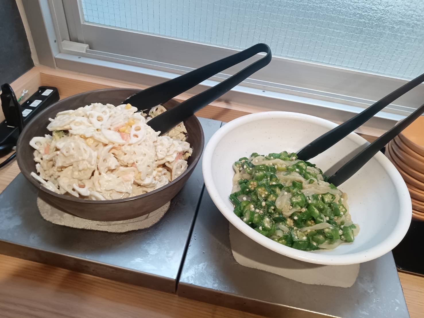 朝食