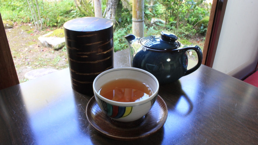 *客室一例／お部屋で一息お茶セット