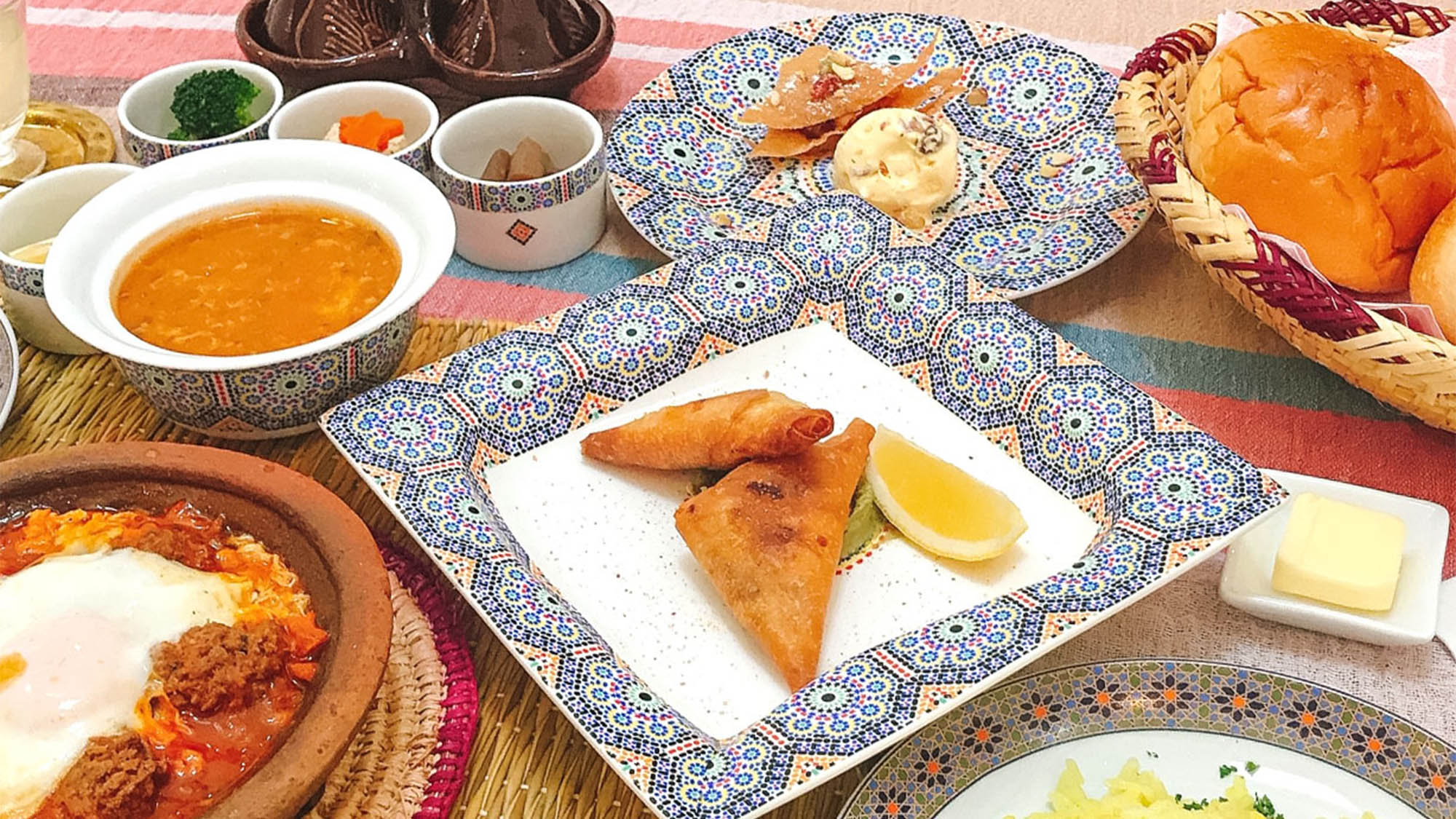 ＜DINNER＞本場の味を再現したオリジナルモロッコ料理