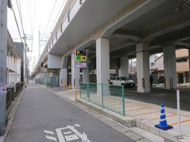 【Parking in 鬼越２丁目】　徒歩1分少々　24時間600円！みなさんここ止めます('ω')