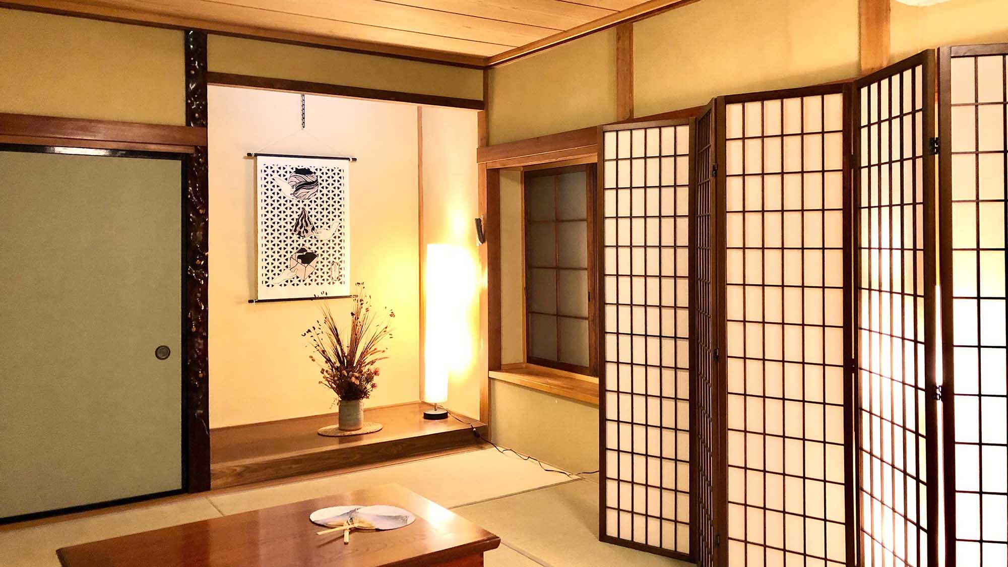 ・「和室の一例」インテリアやディスプレイは純日本製のものを使用