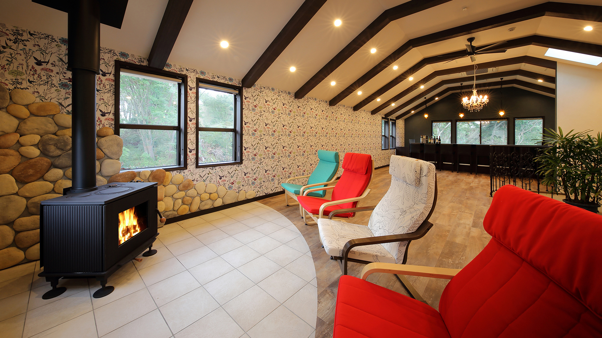 ［エントランス2F］パーティールームもご用意してございます