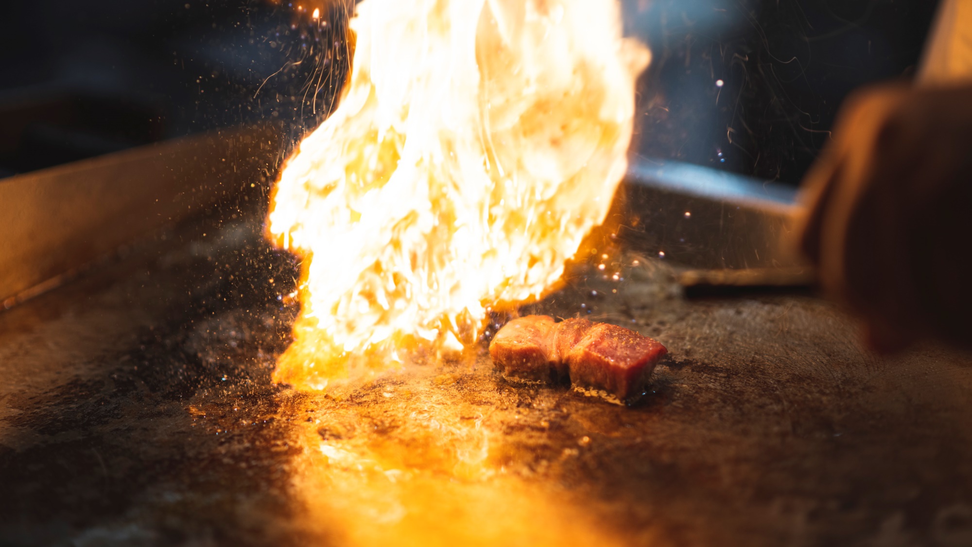 【連泊ステイ割】温浴施設とプールを併設するリゾート◆朝食付