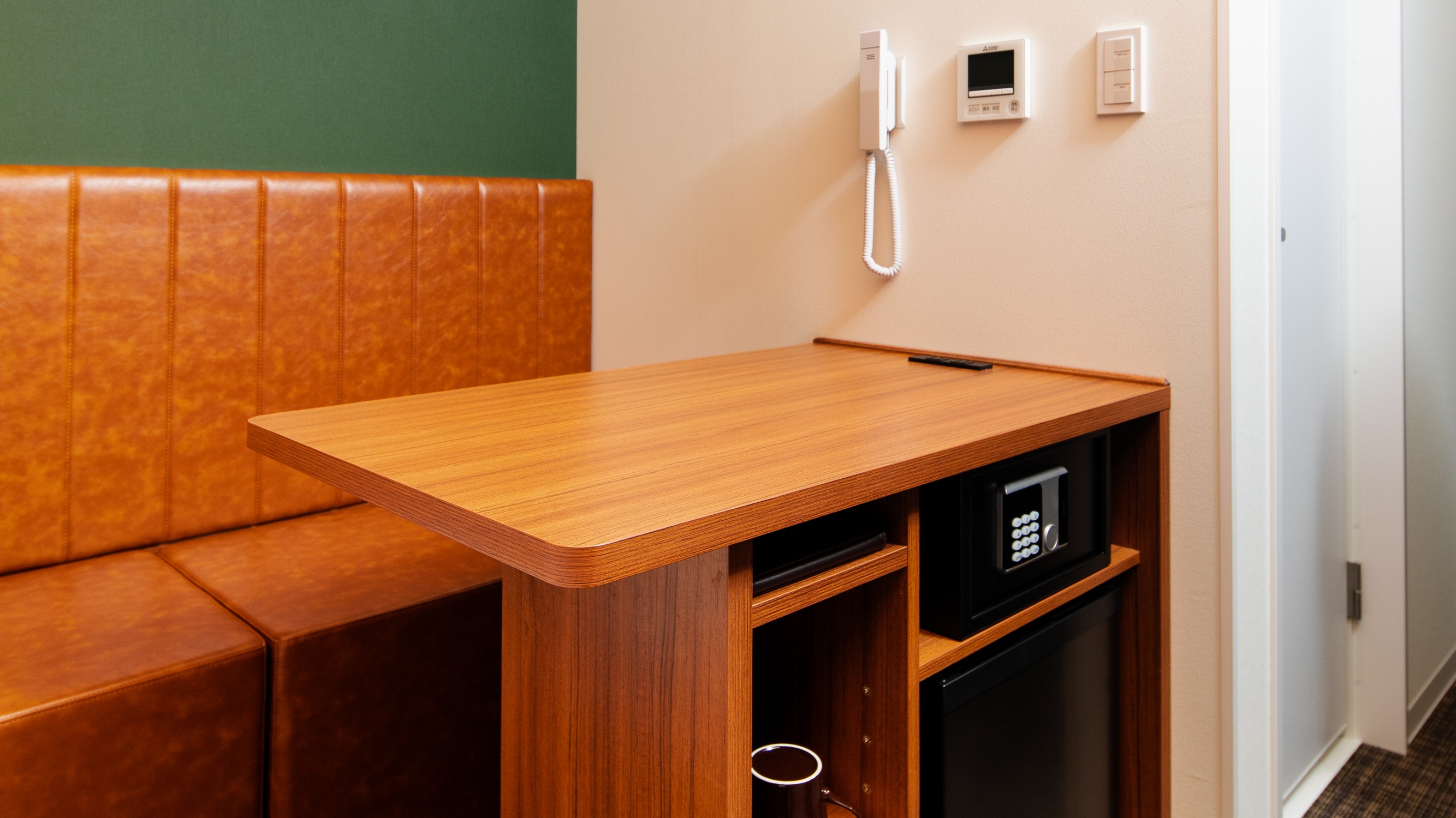 ヴィアインシングル(13.7㎡ / 140cmサイズベッド)