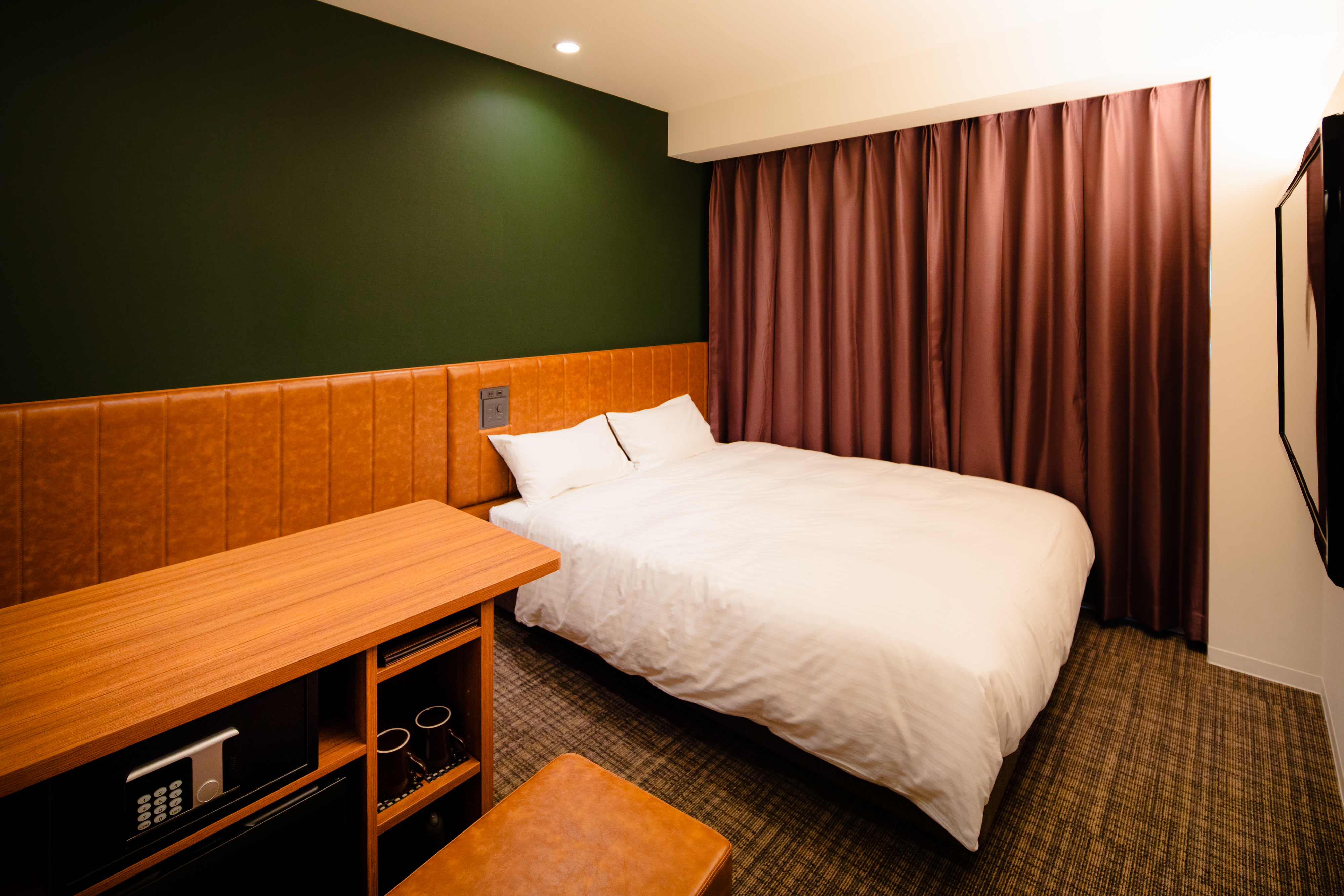 ダブル(15.9㎡ / 160cmサイズベッド)