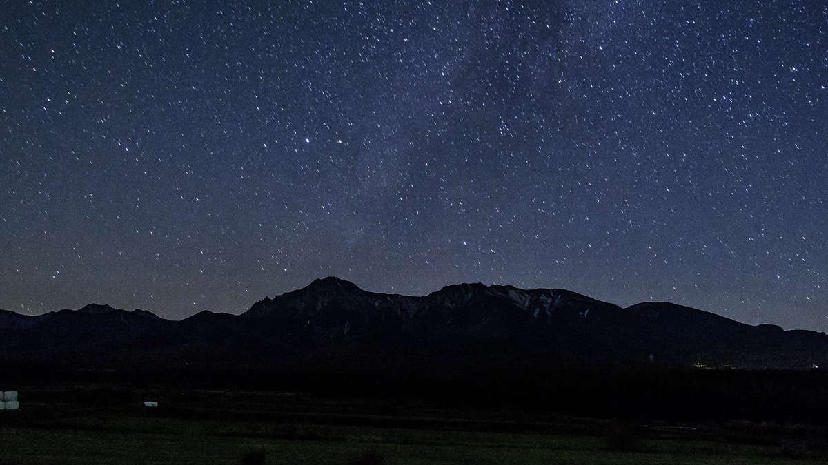 【周辺】ヒュッターから望む星空。都会では絶対に観ることのできない美しい星空に、出会いに来ませんか。