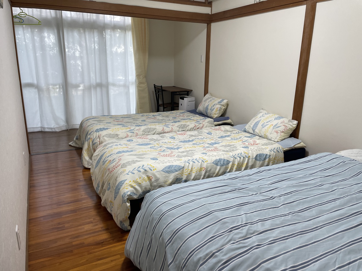 洋間3ベッドの大きめなお部屋