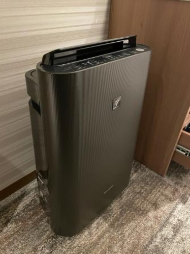 客室備品：空気清浄機（加湿機能付）