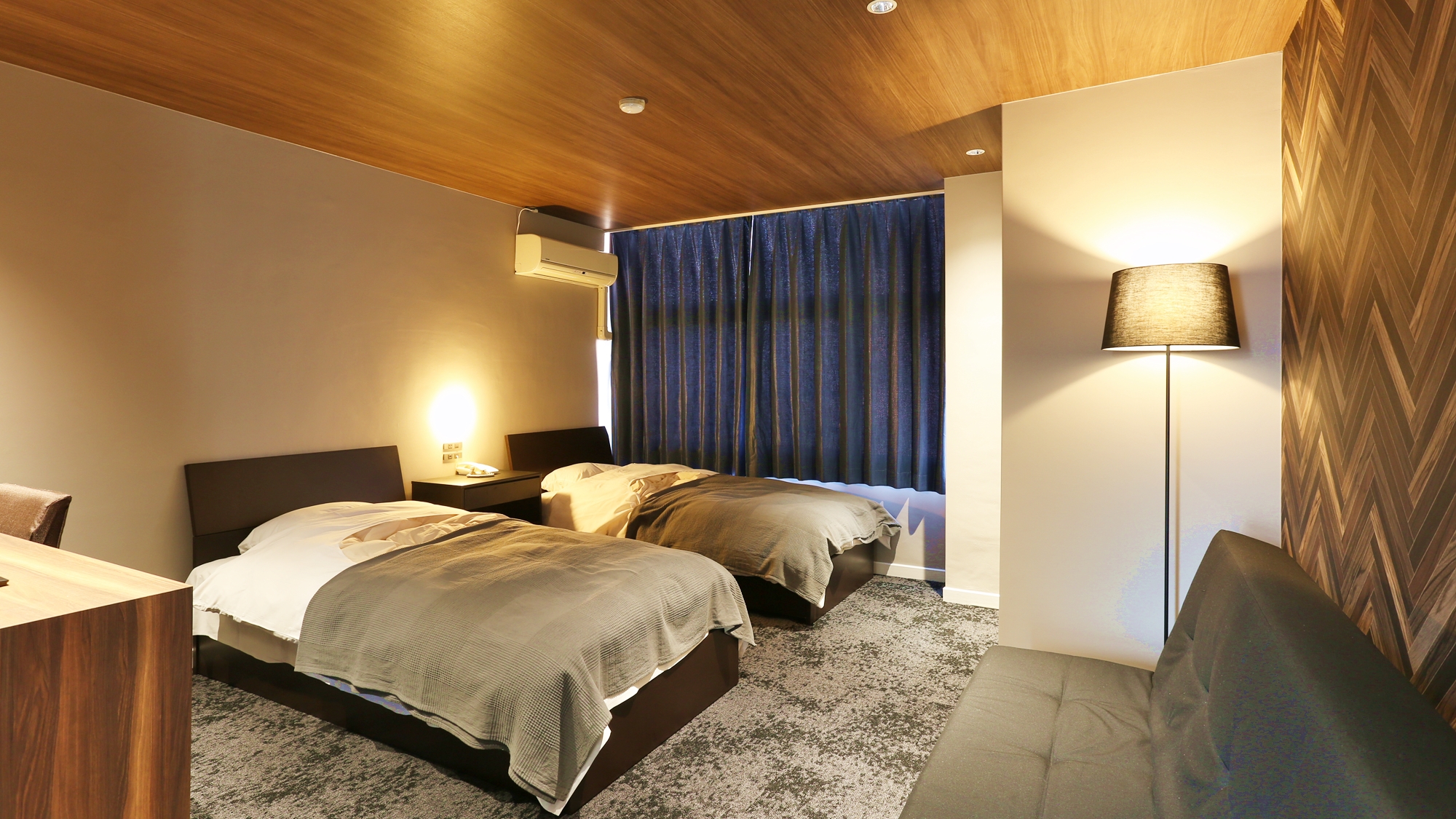 *デラックスツイン一例／2019年8月リニューアル！快適に過ごせる洋室