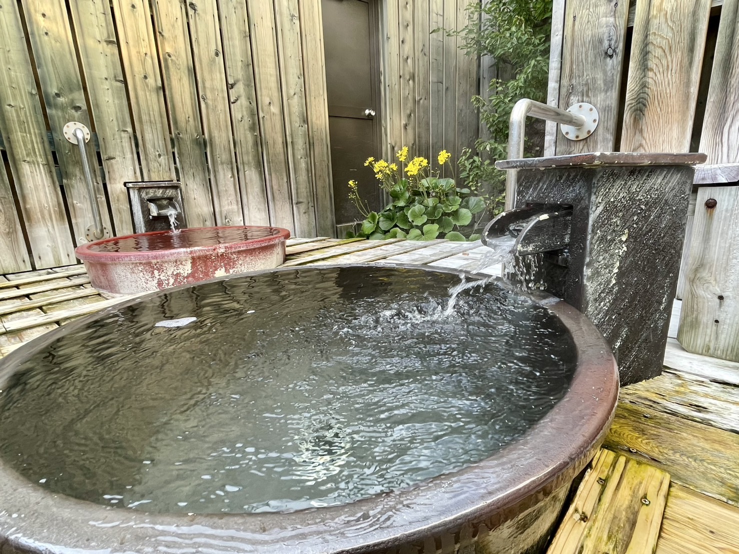 壺湯