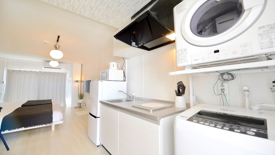 801号室　キッチン＆洗濯機・乾燥機